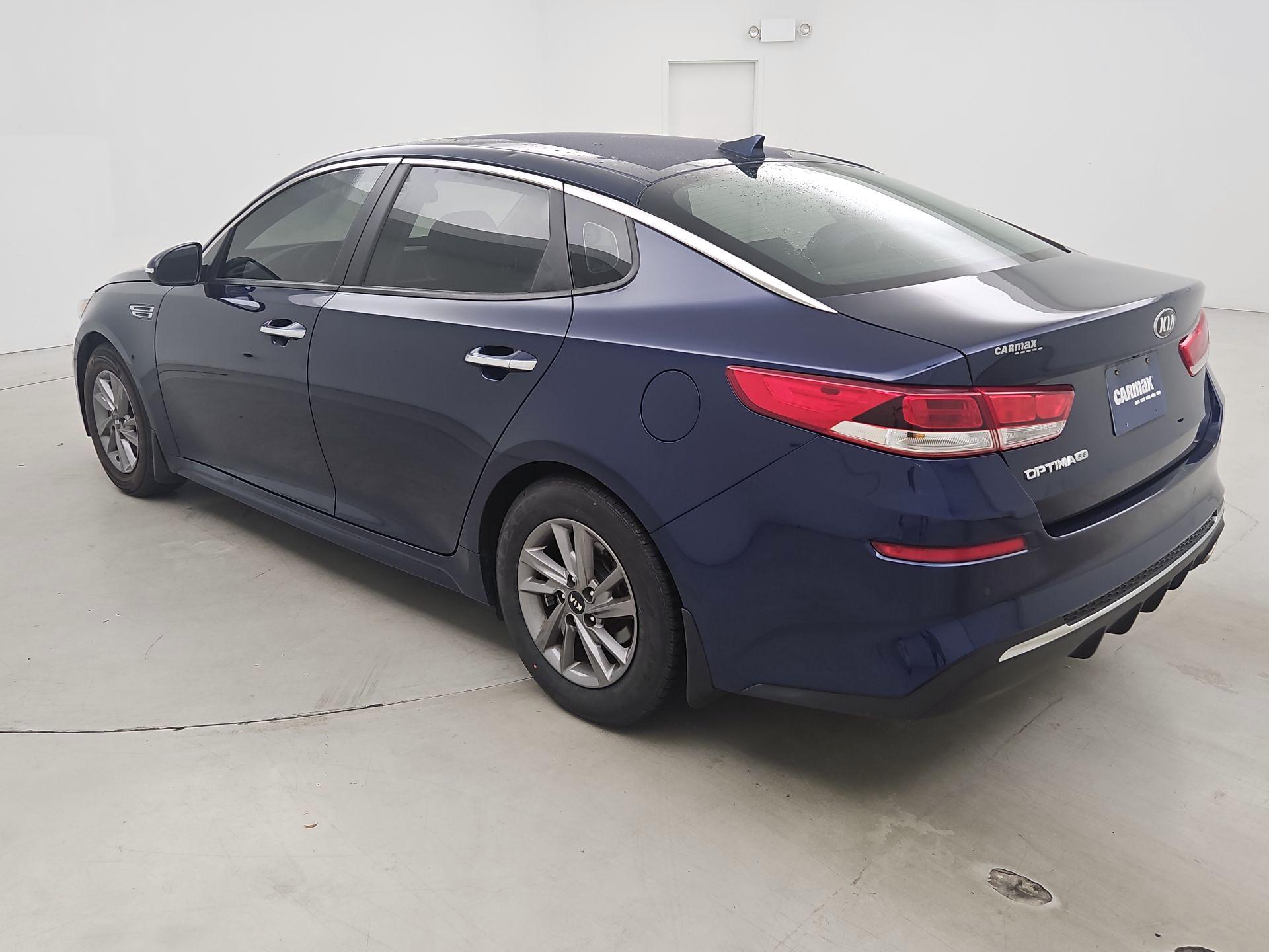 Thumbnail: 2020 Kia Optima - 7