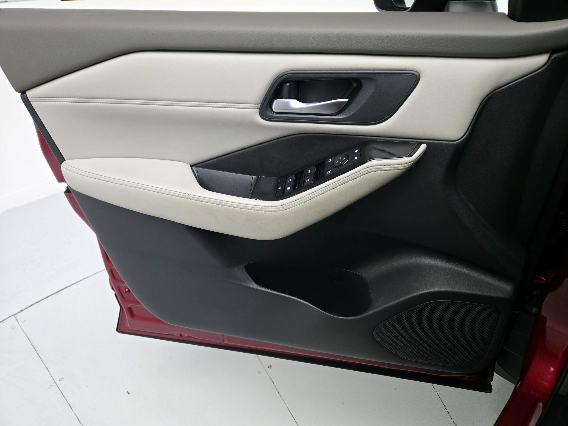 Thumbnail: 2024 Nissan Rogue - 12