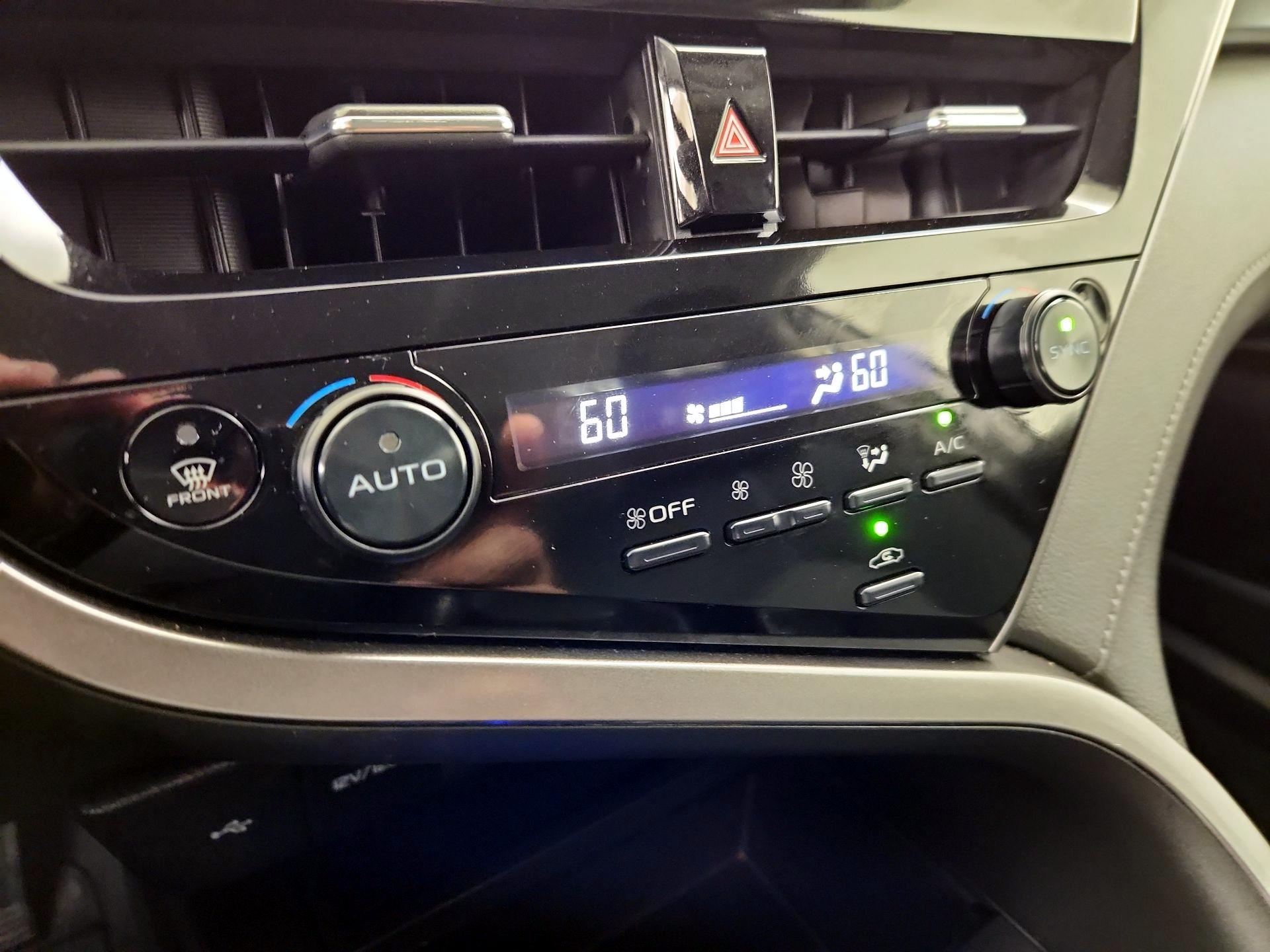 Thumbnail: 2024 Toyota Camry - 16