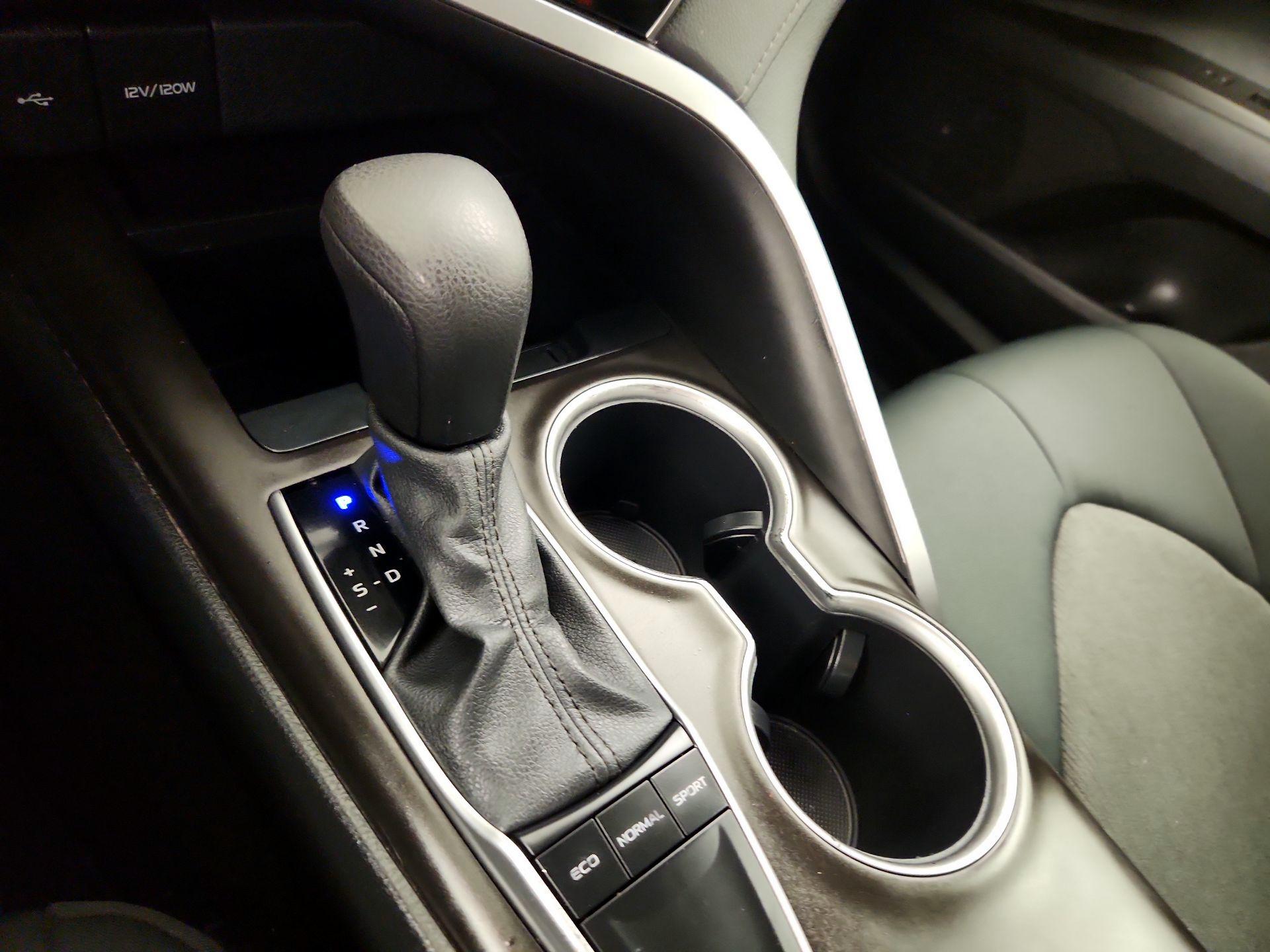 Thumbnail: 2024 Toyota Camry - 17