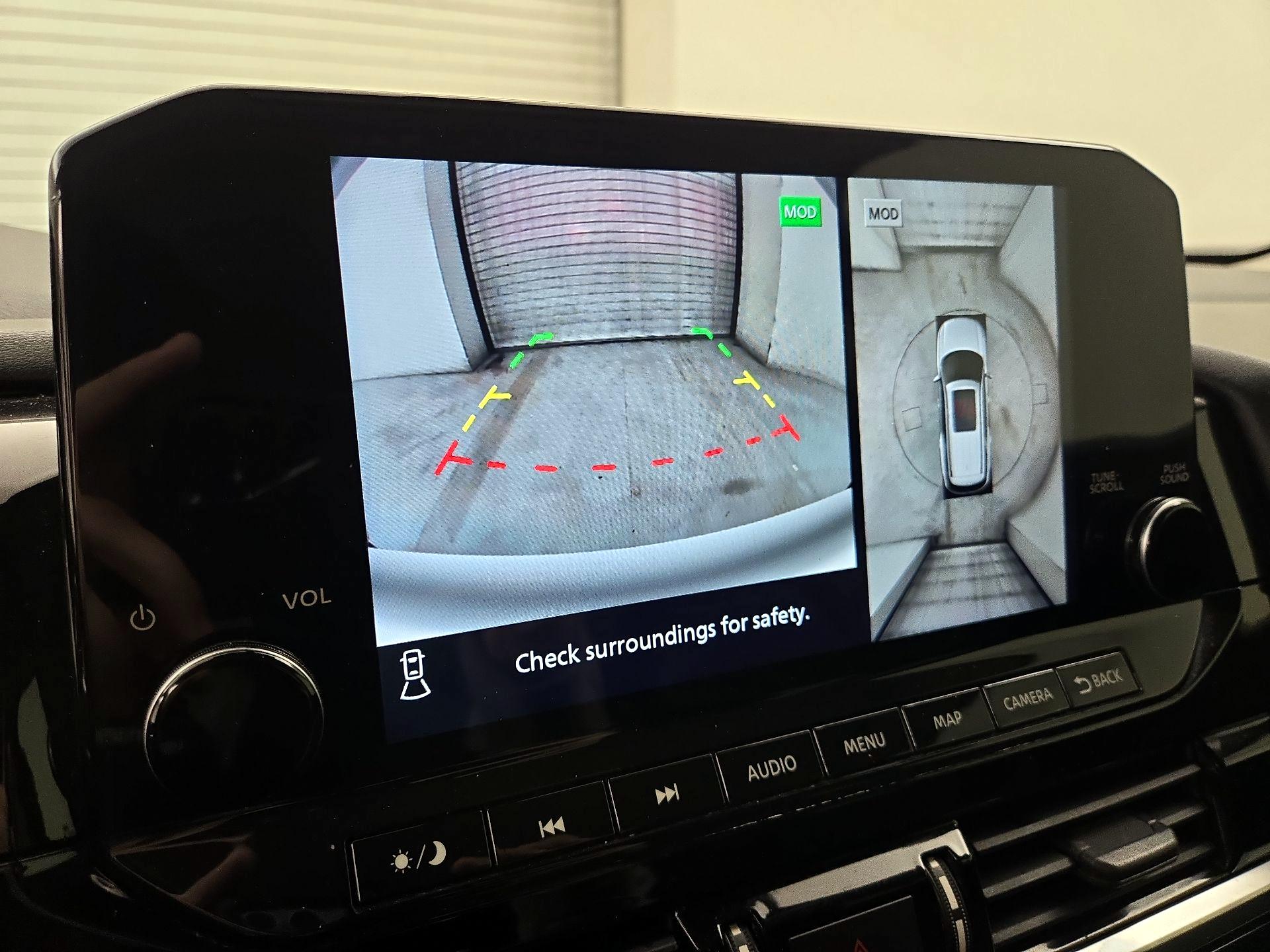 Thumbnail: 2023 Nissan Pathfinder - 15