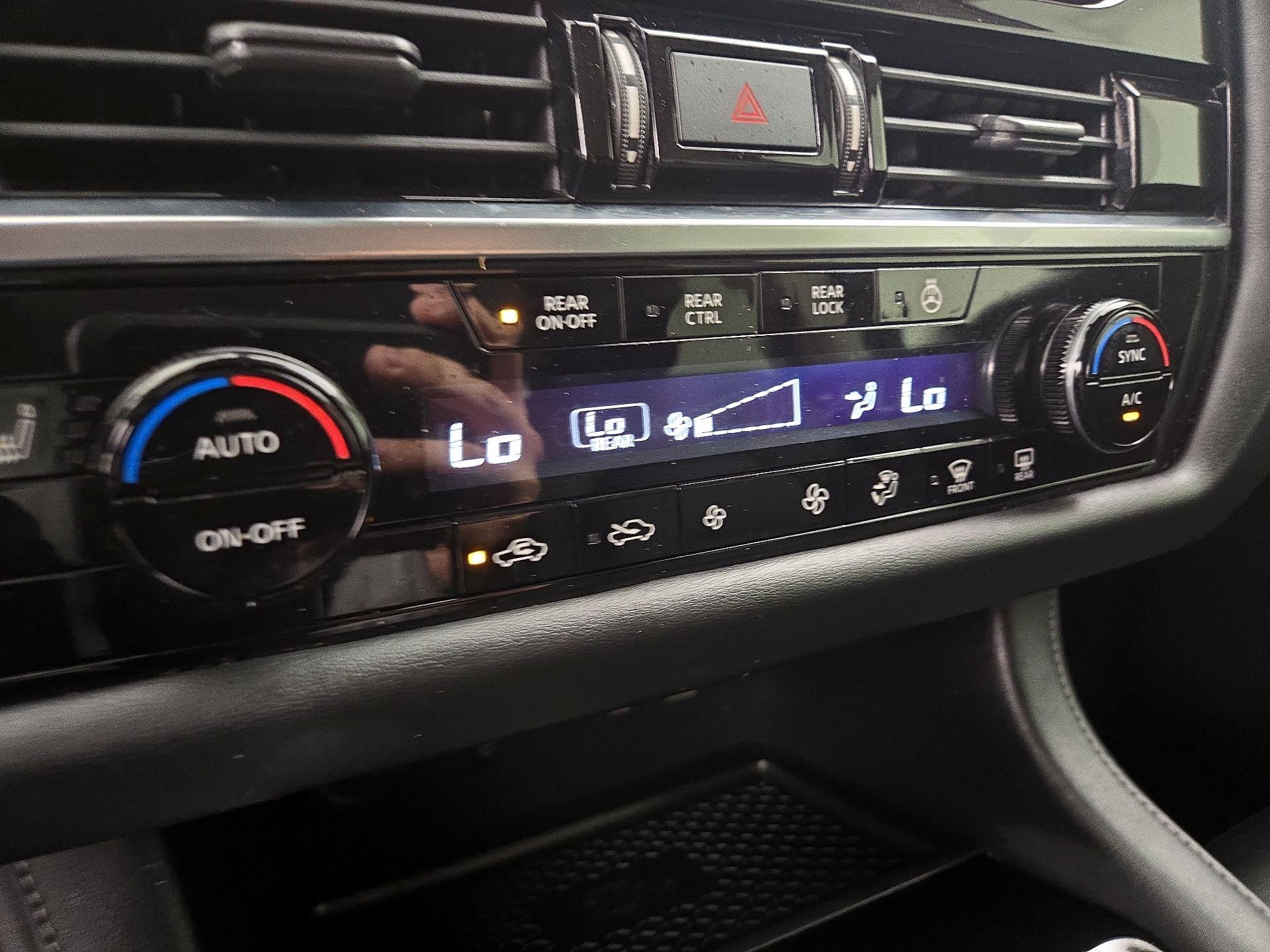 Thumbnail: 2023 Nissan Pathfinder - 17