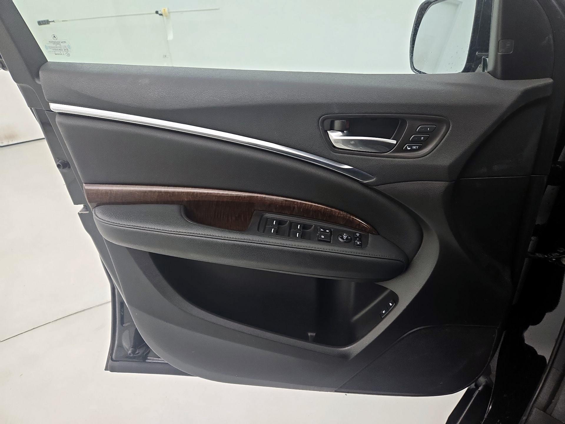 Thumbnail: 2017 Acura MDX - 12