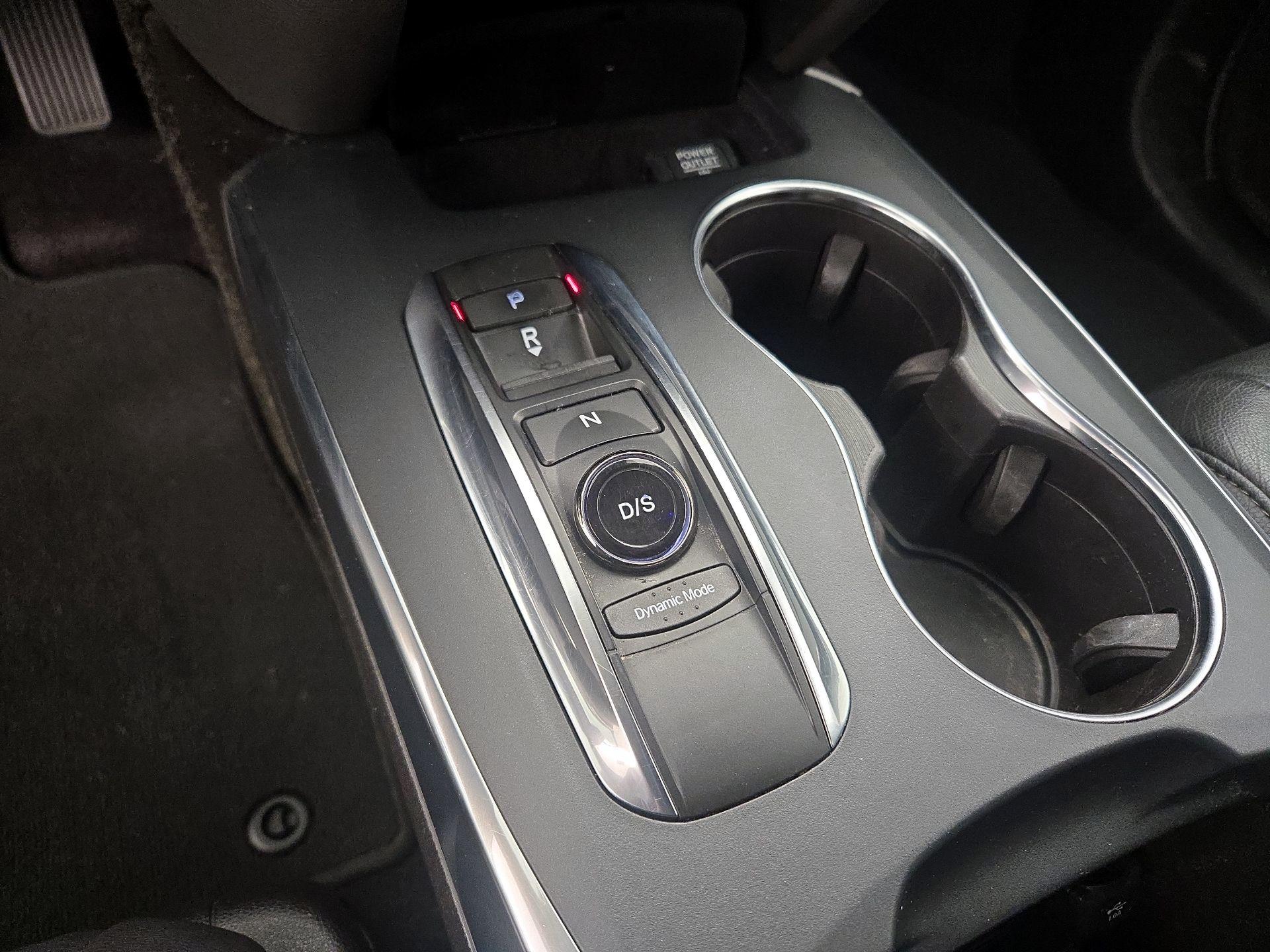 Thumbnail: 2017 Acura MDX - 17