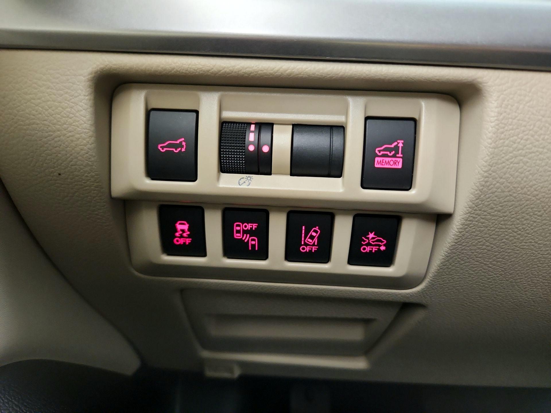 Thumbnail: 2018 Subaru Outback - 13