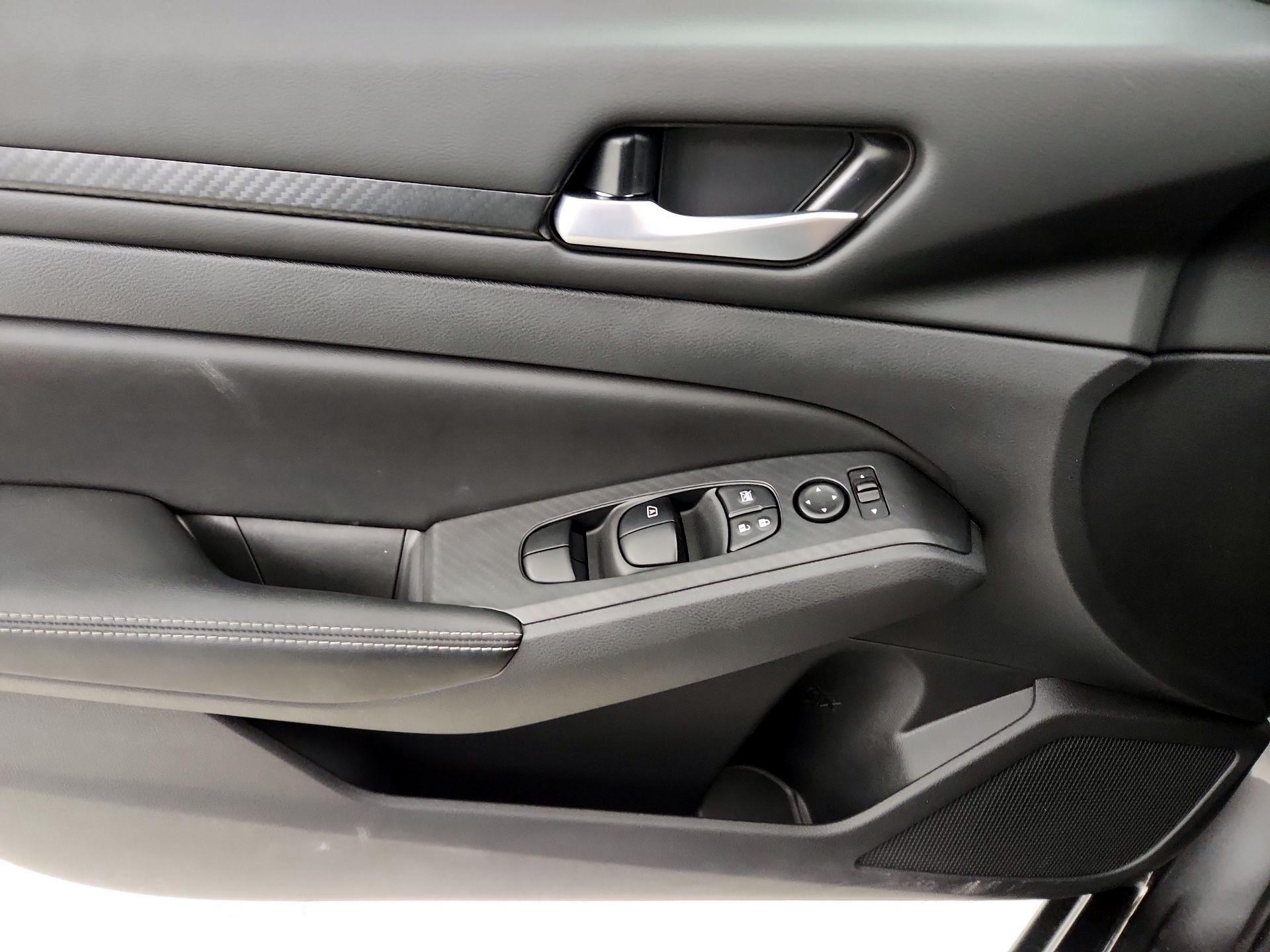 Thumbnail: 2025 Nissan Altima - 12