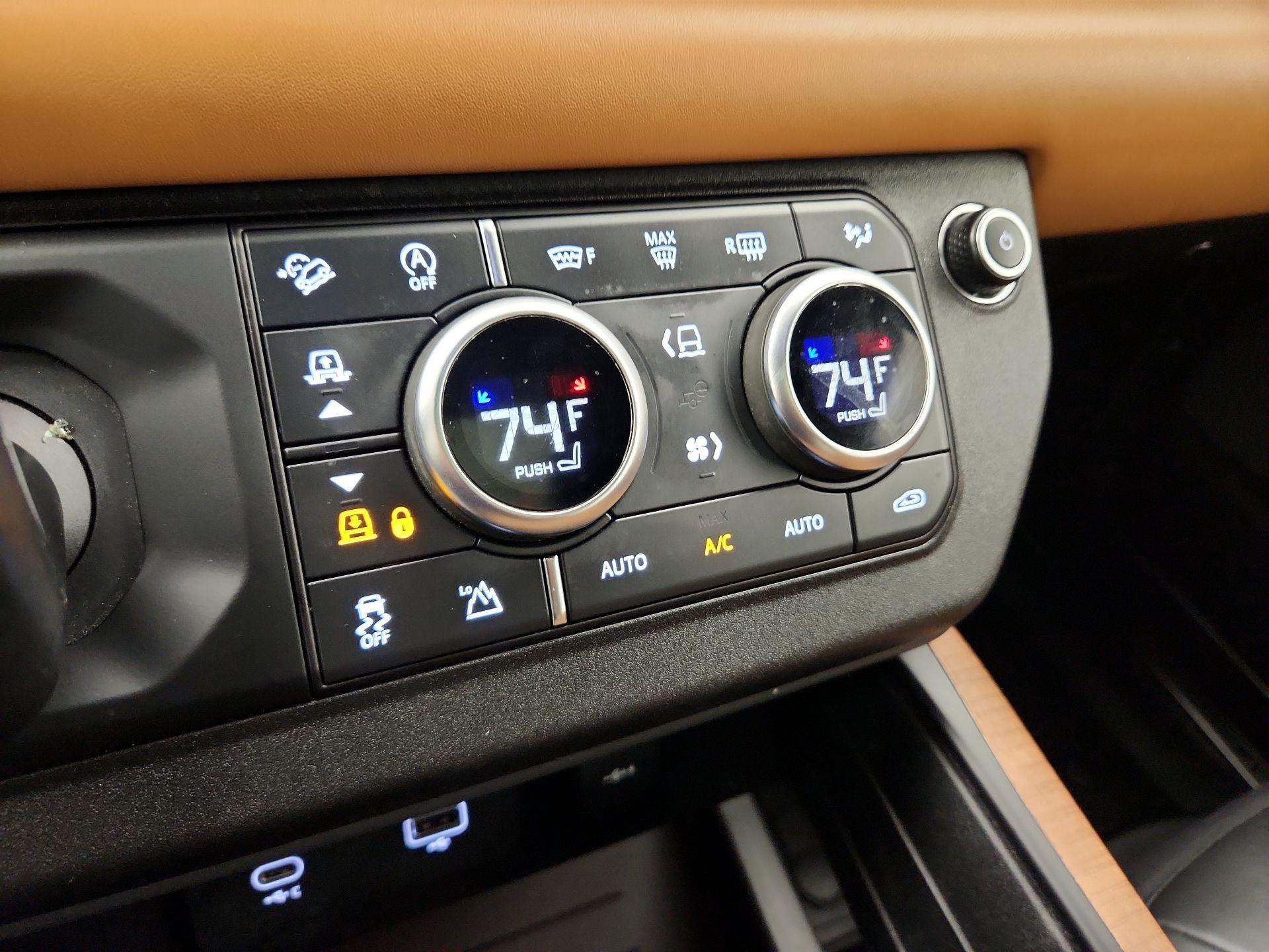 Thumbnail: 2021 Land Rover Defender - 17