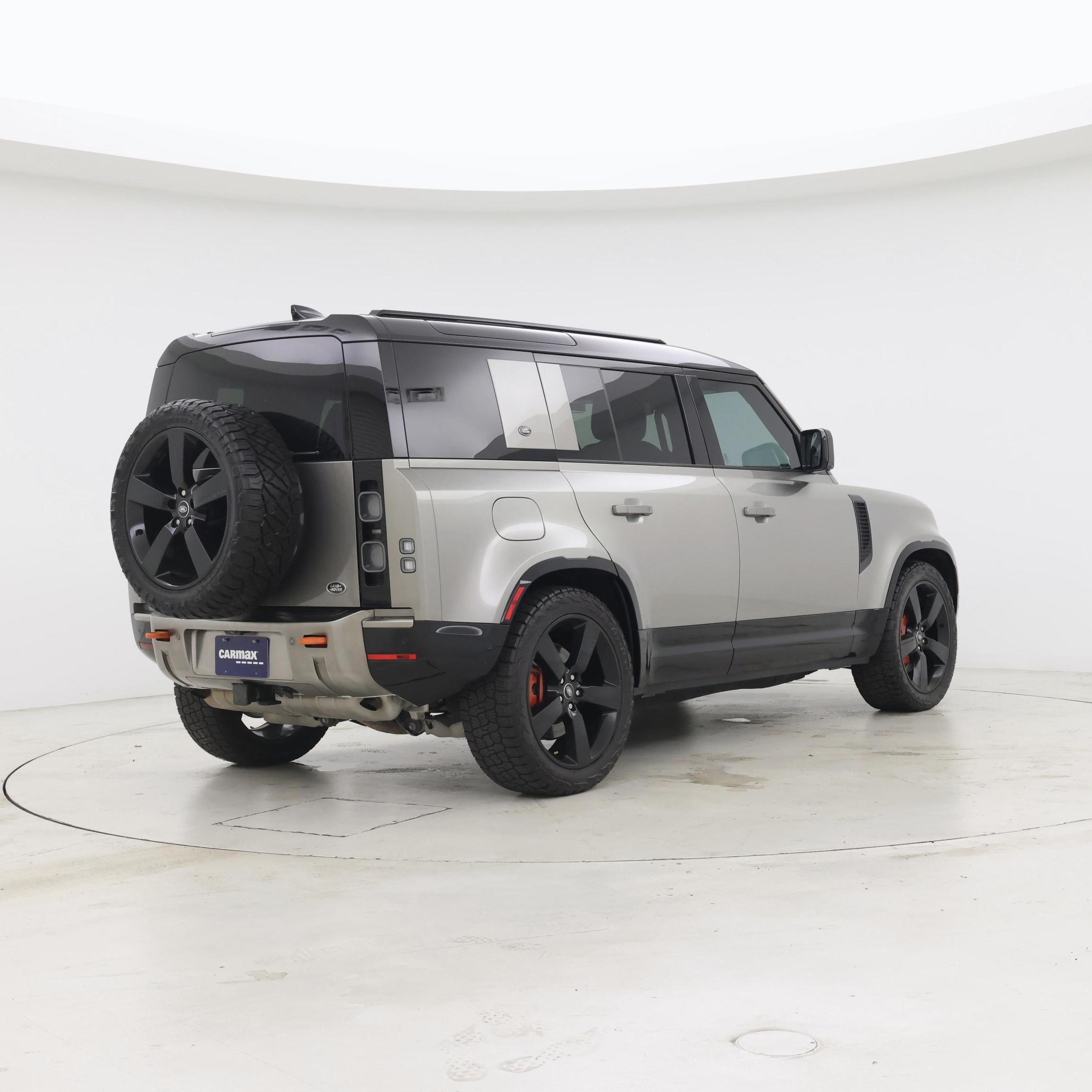 Thumbnail: 2021 Land Rover Defender - 8