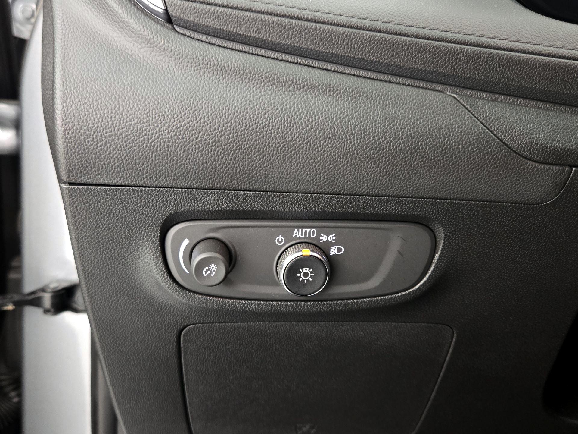 Thumbnail: 2025 Buick Encore GX - 13