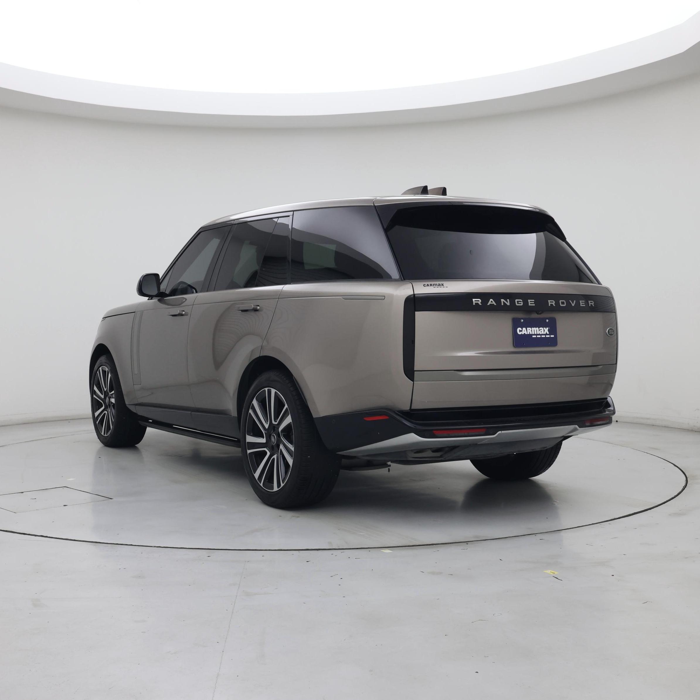 Thumbnail: 2023 Land Rover Range Rover - 2