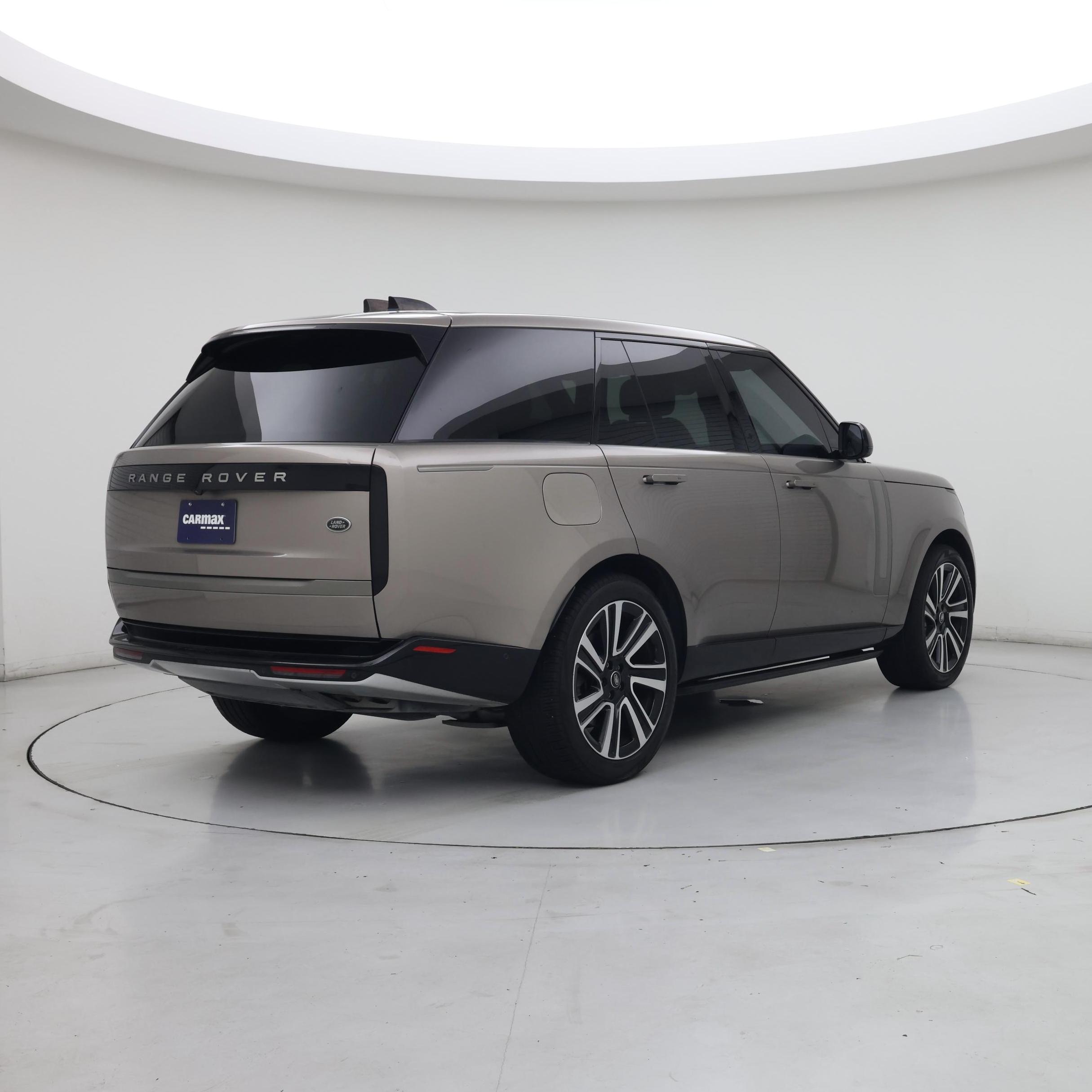 Thumbnail: 2023 Land Rover Range Rover - 8