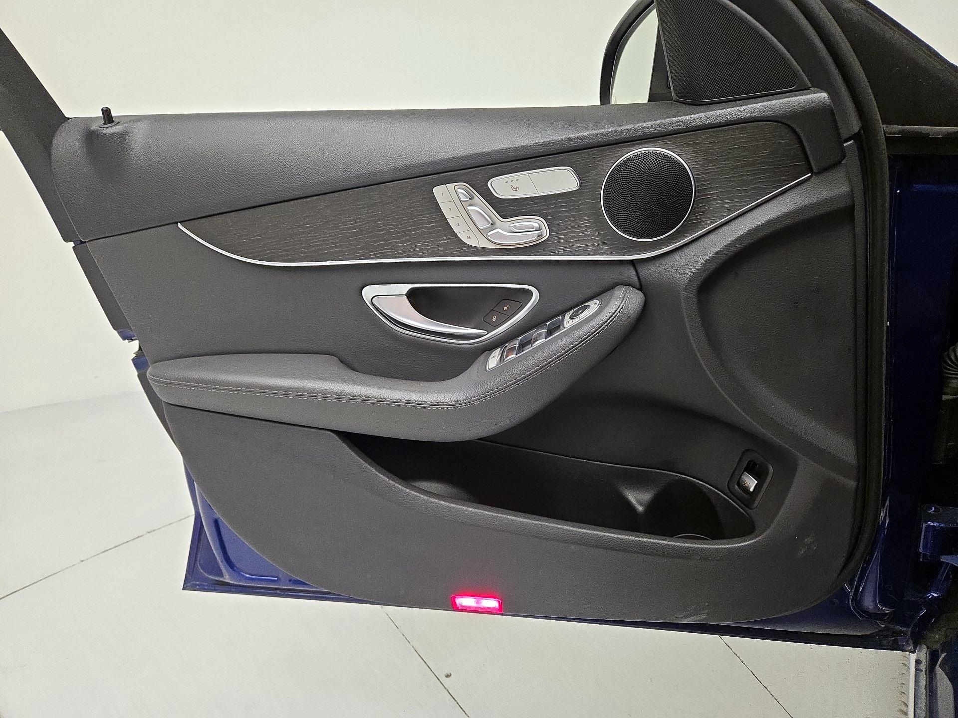 Thumbnail: 2019 Mercedes-Benz C-Class - 12