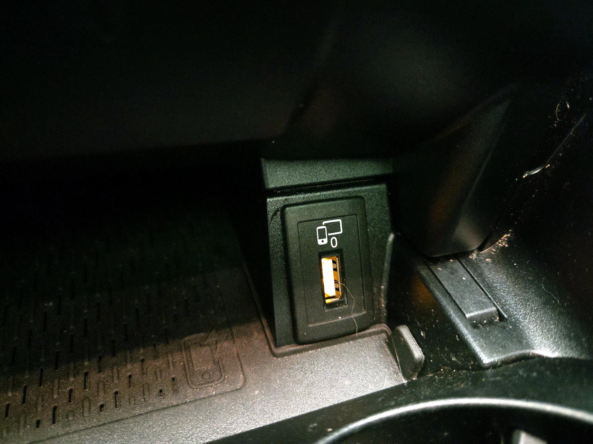 Thumbnail: 2019 Mercedes-Benz C-Class - 18