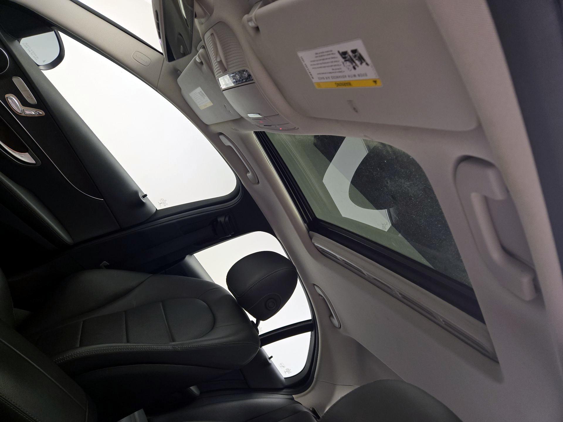 Thumbnail: 2019 Mercedes-Benz C-Class - 19