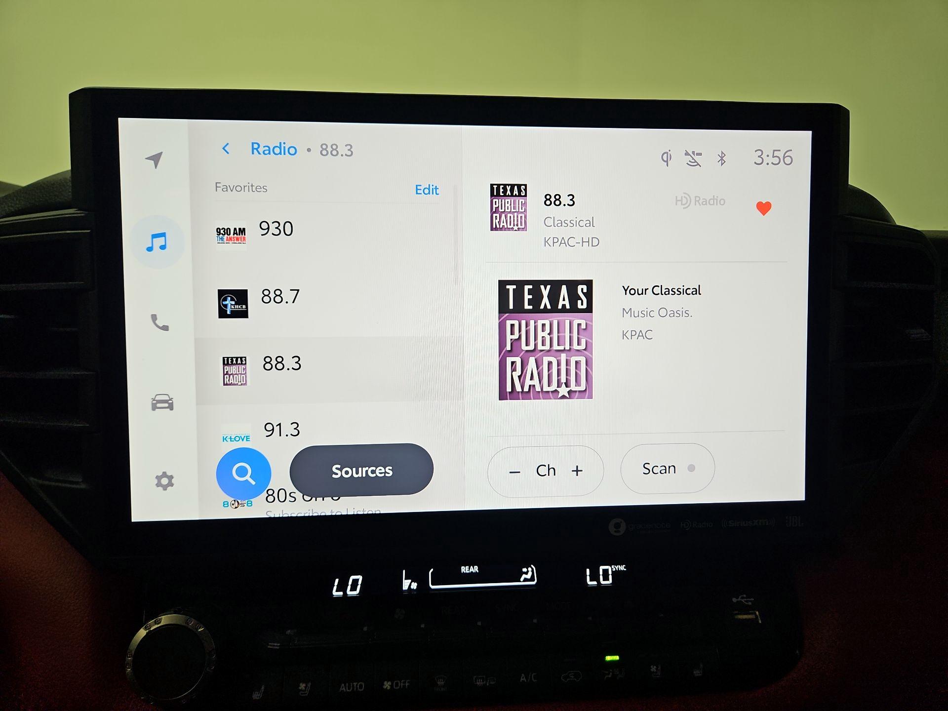 Thumbnail: 2023 Toyota Sequoia - 15
