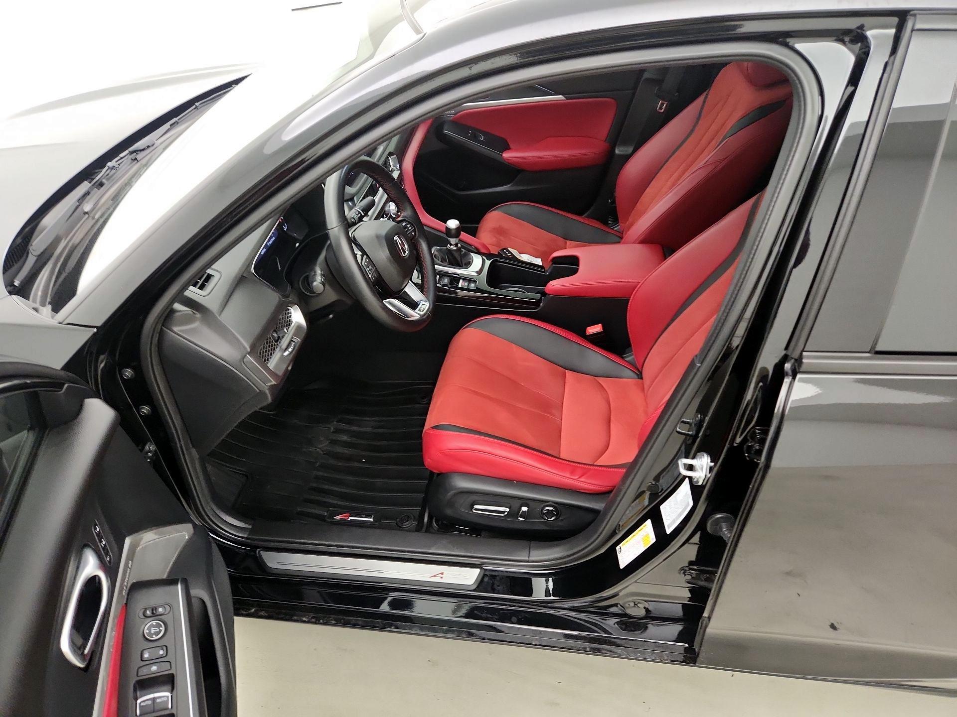 Thumbnail: 2023 Acura Integra - 11