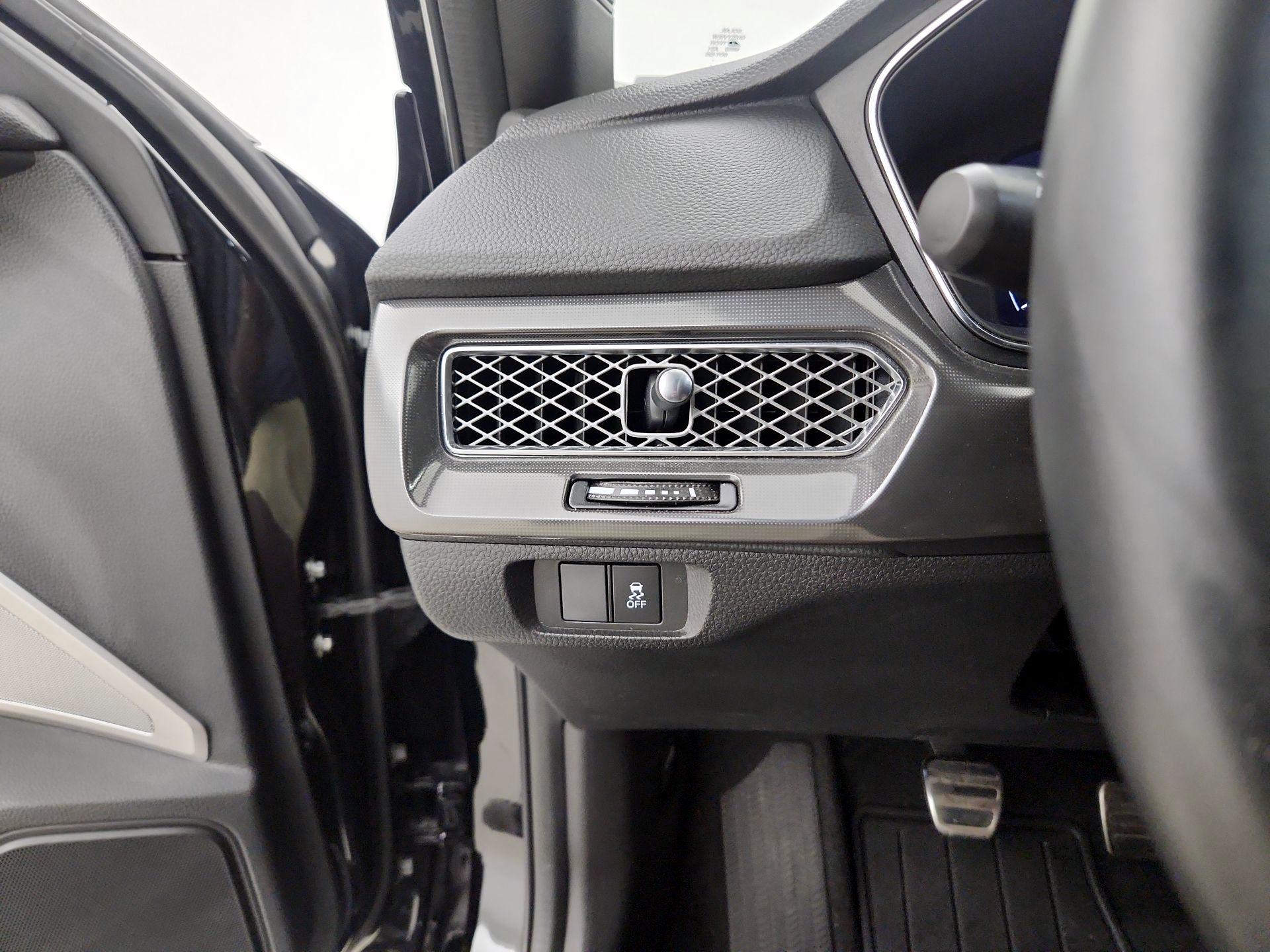 Thumbnail: 2023 Acura Integra - 13