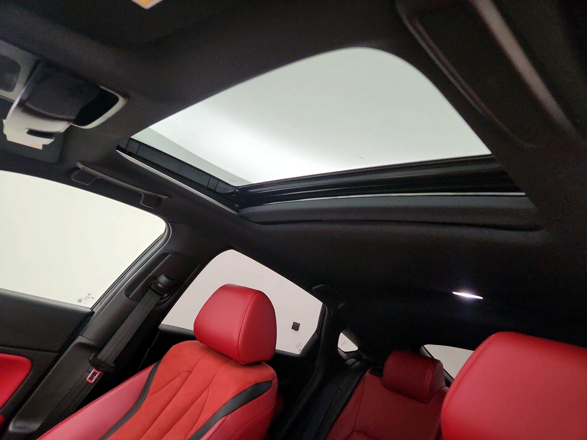 Thumbnail: 2023 Acura Integra - 19