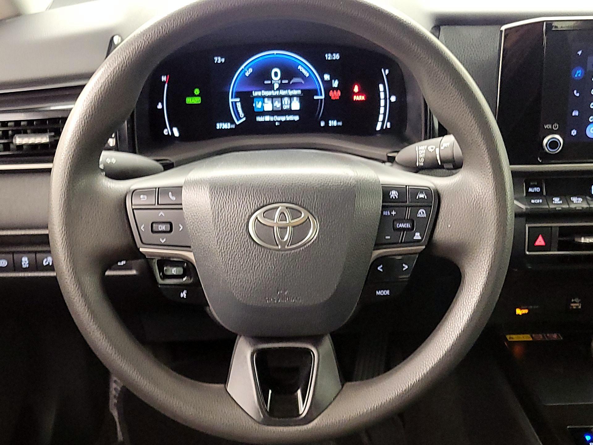 Thumbnail: 2025 Toyota Camry - 10