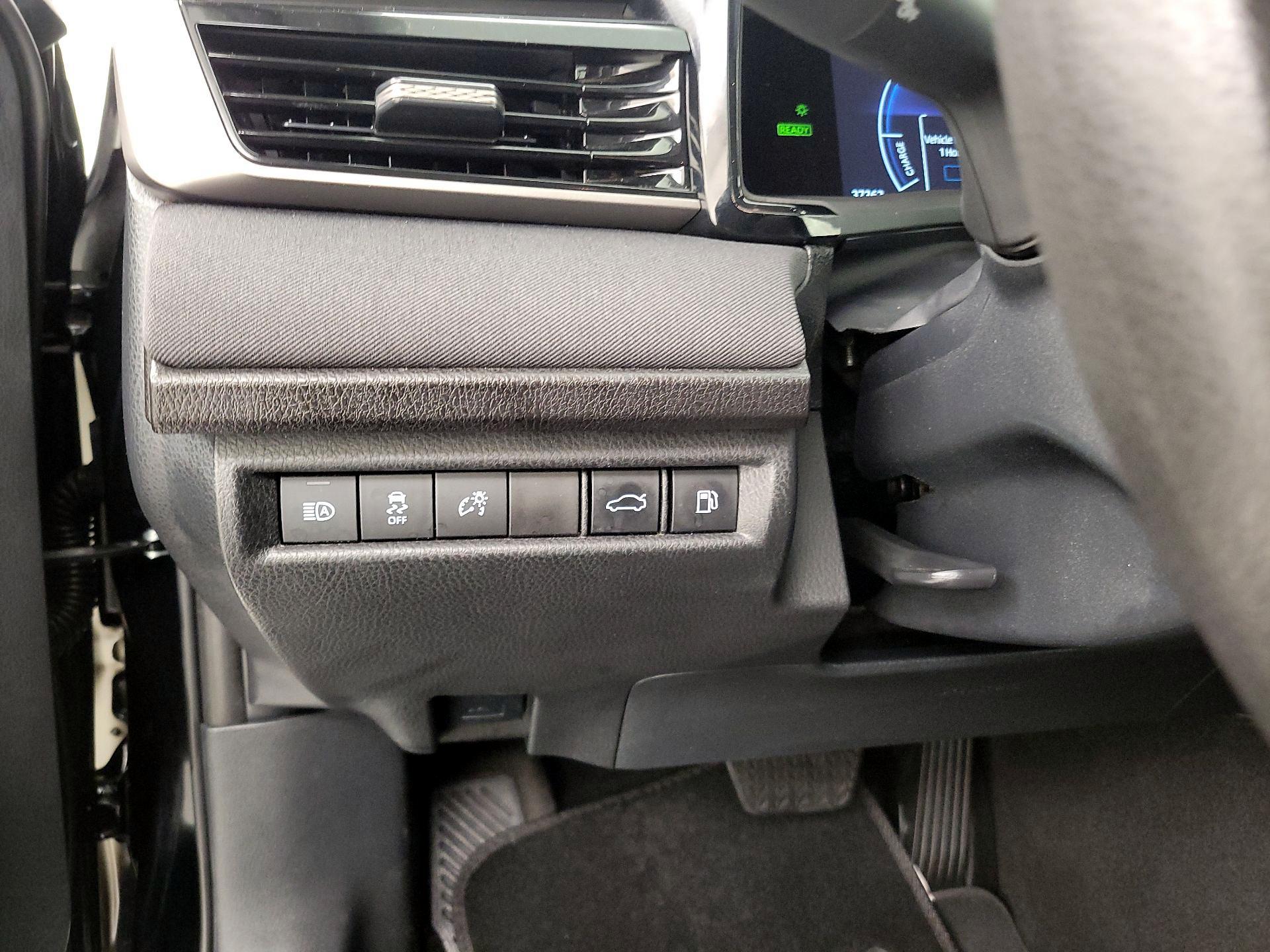 Thumbnail: 2025 Toyota Camry - 13