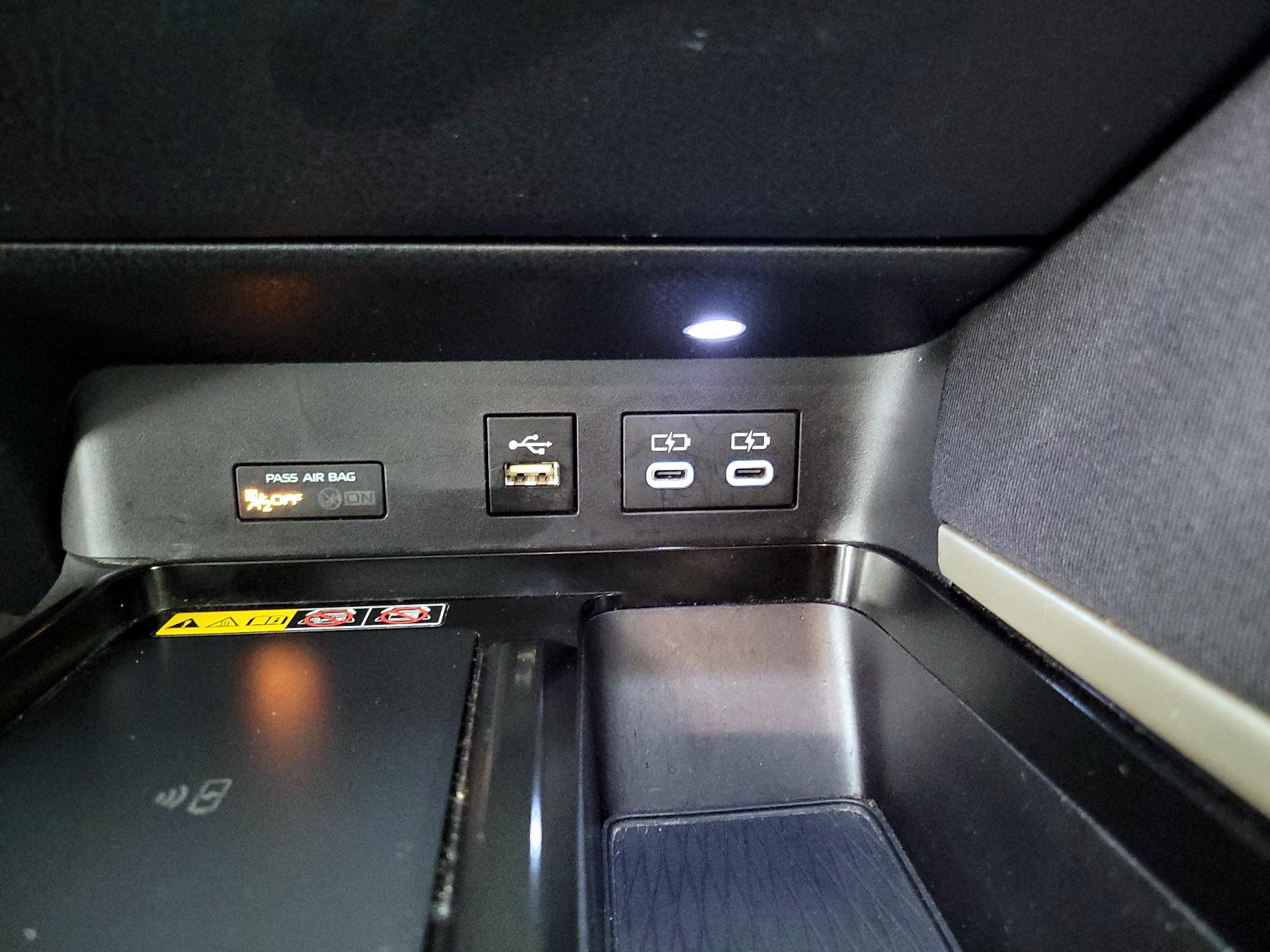 Thumbnail: 2025 Toyota Camry - 18