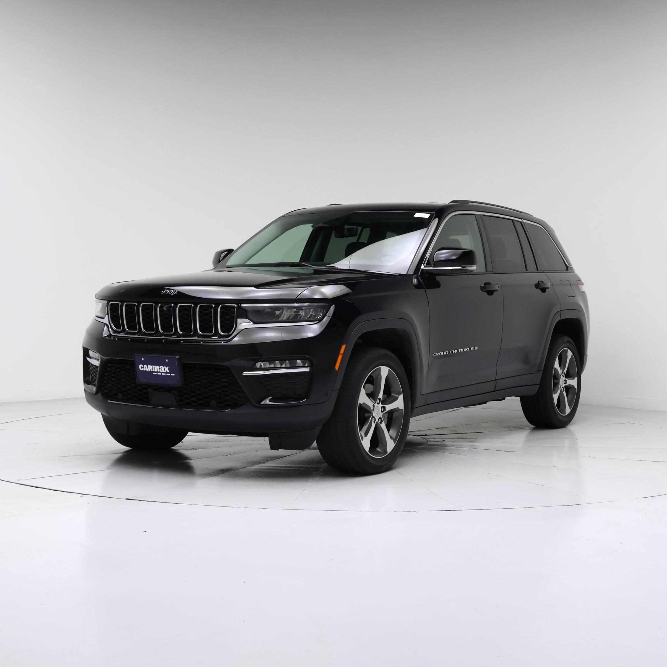 Thumbnail: 2023 Jeep Grand Cherokee - 4