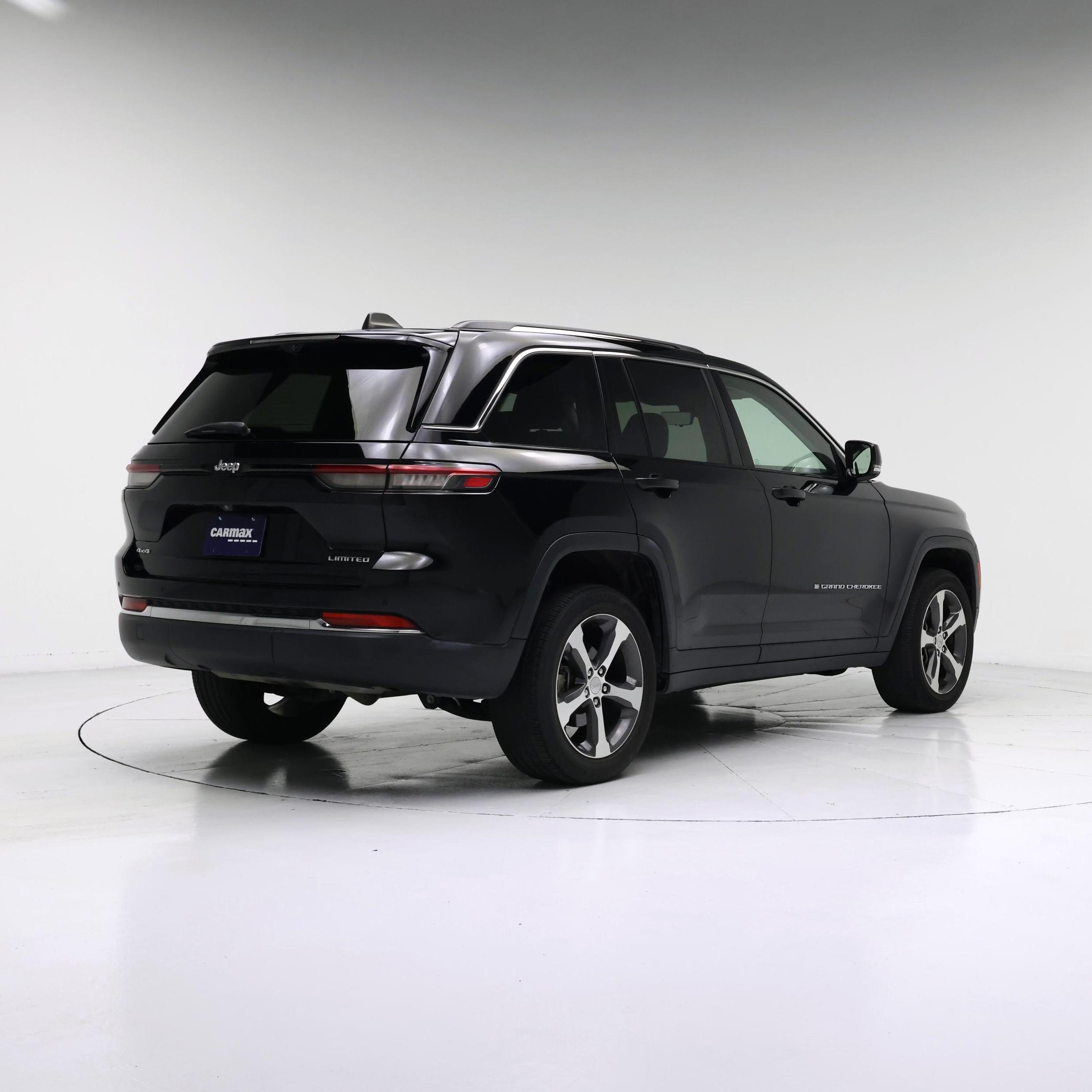 Thumbnail: 2023 Jeep Grand Cherokee - 8