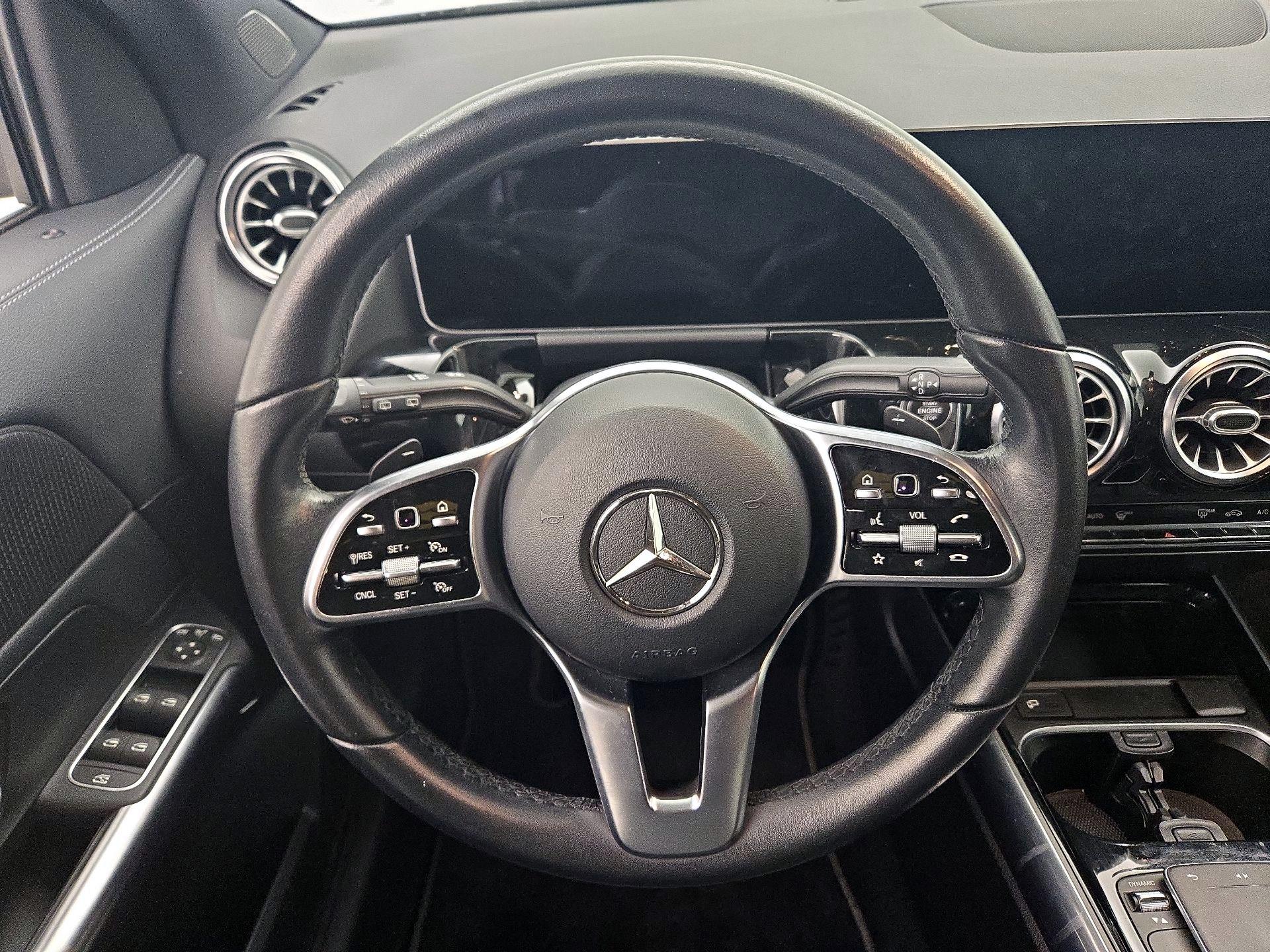 Thumbnail: 2021 Mercedes-Benz GLA - 10