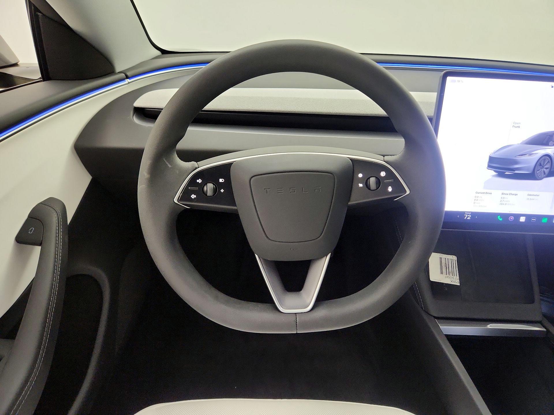 Thumbnail: 2025 Tesla Model 3 - 10