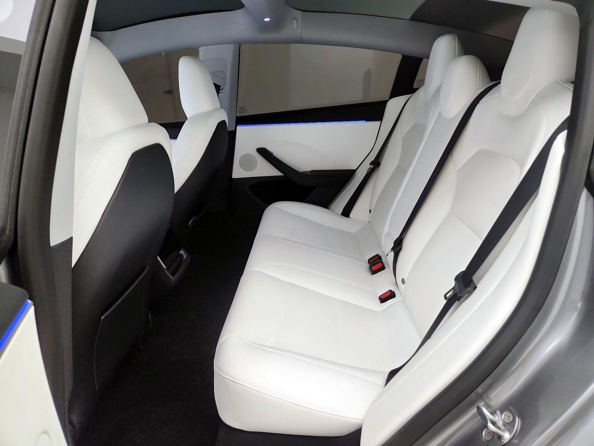 Thumbnail: 2025 Tesla Model 3 - 20