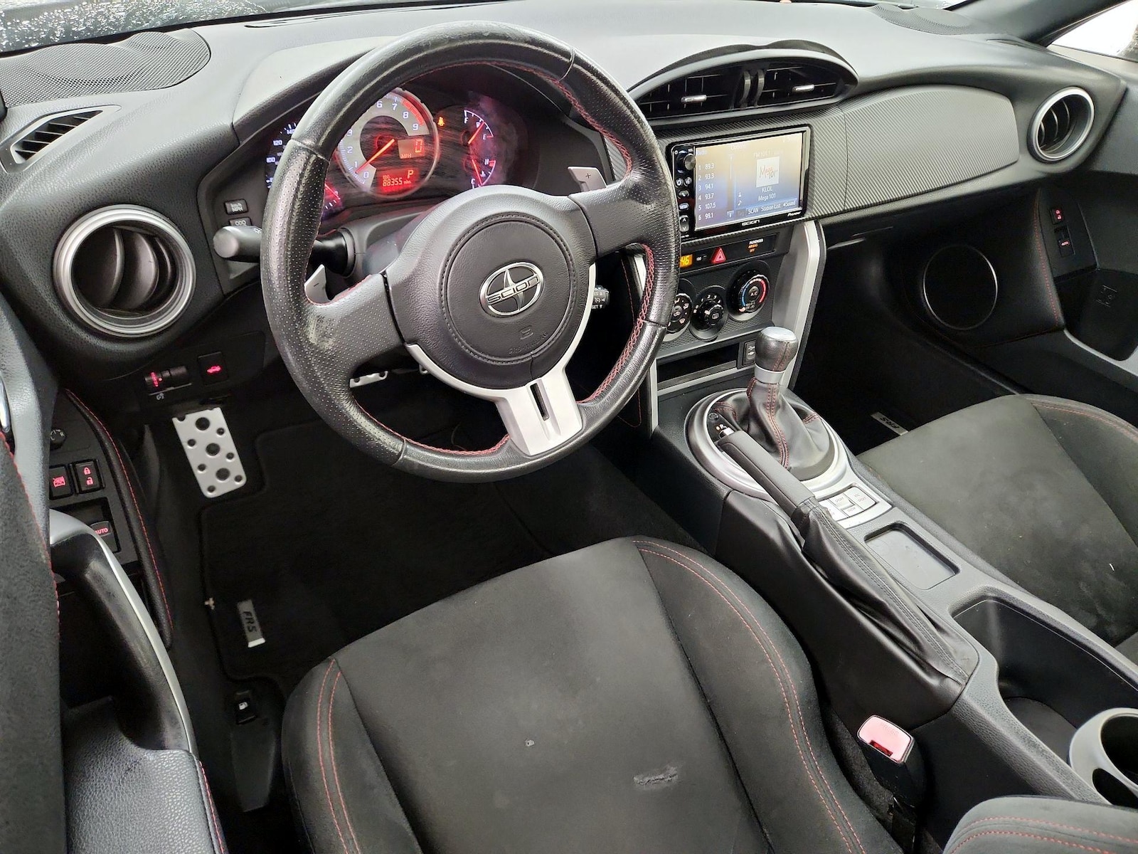 2016 Scion FR-S - Photo 10