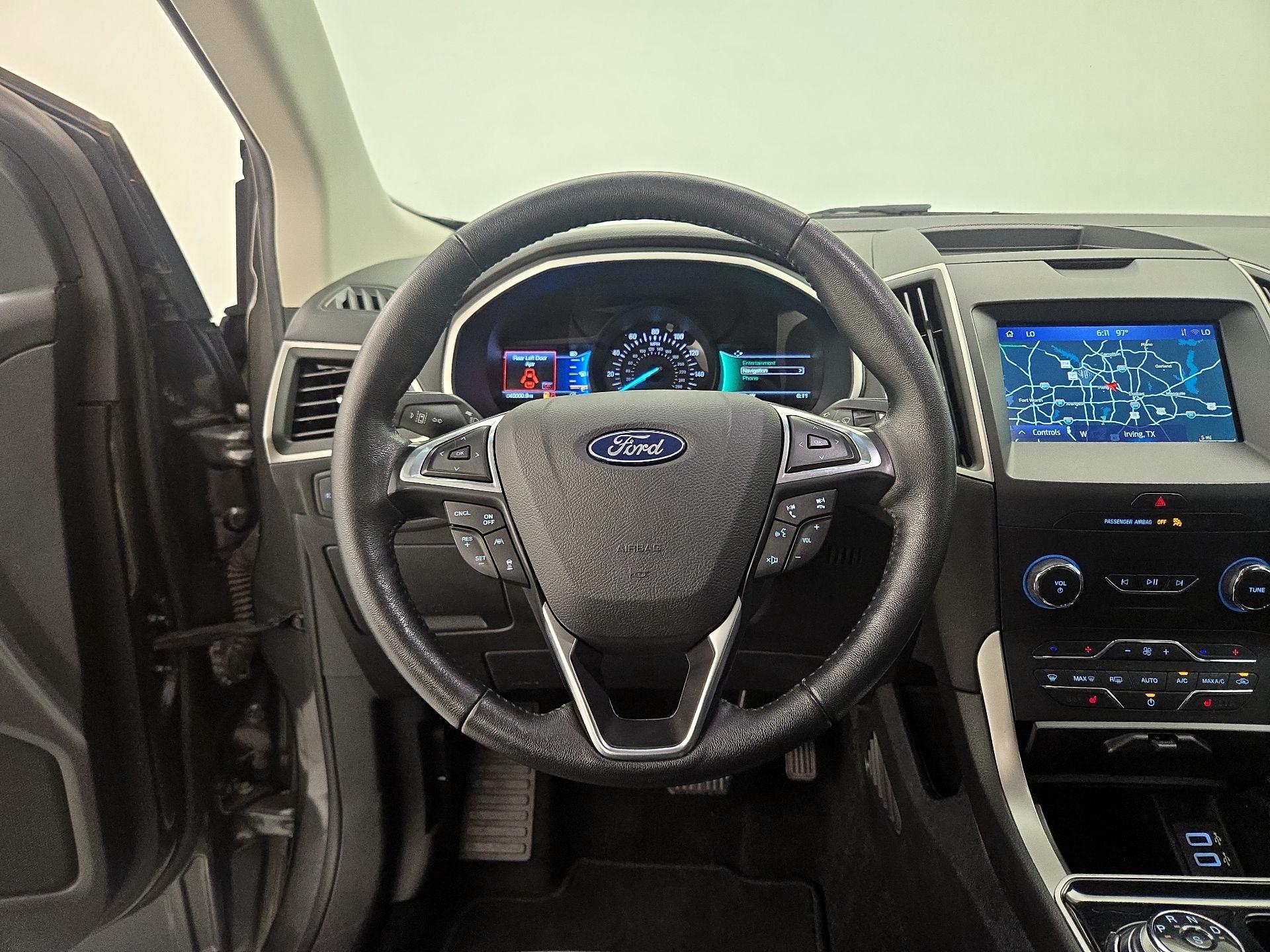 Thumbnail: 2020 Ford Edge - 10