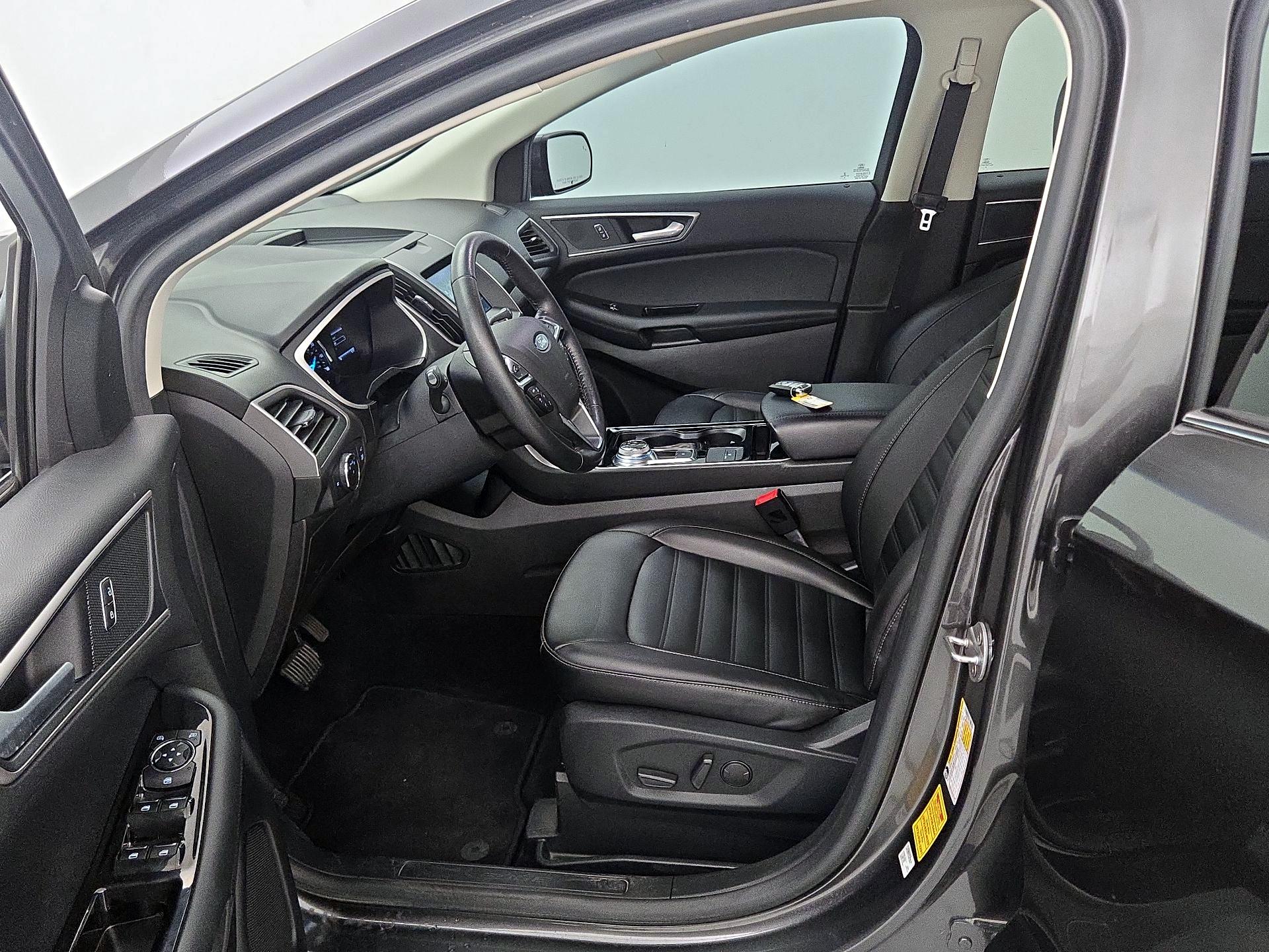 Thumbnail: 2020 Ford Edge - 11