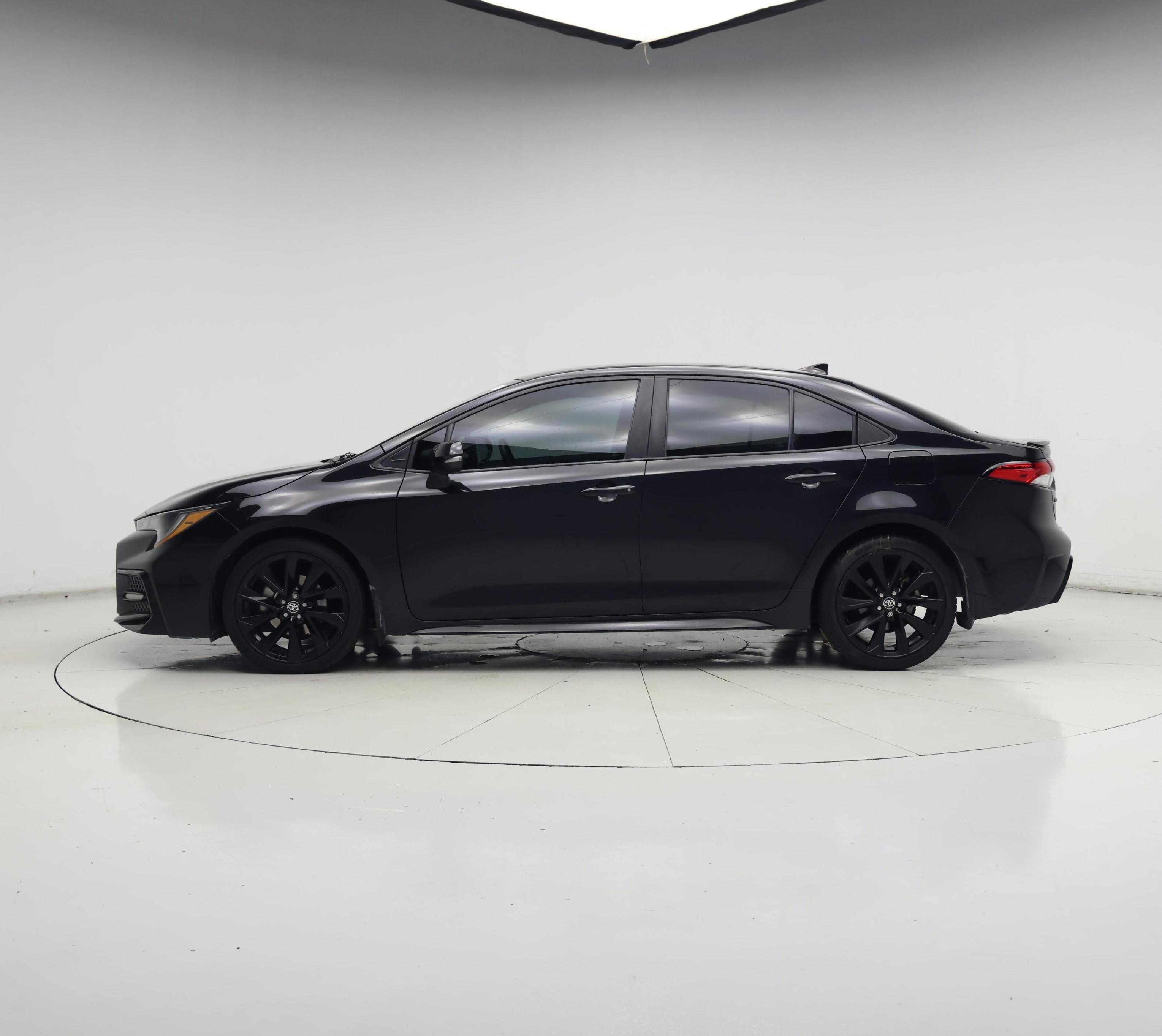 Thumbnail: 2022 Toyota Corolla - 3