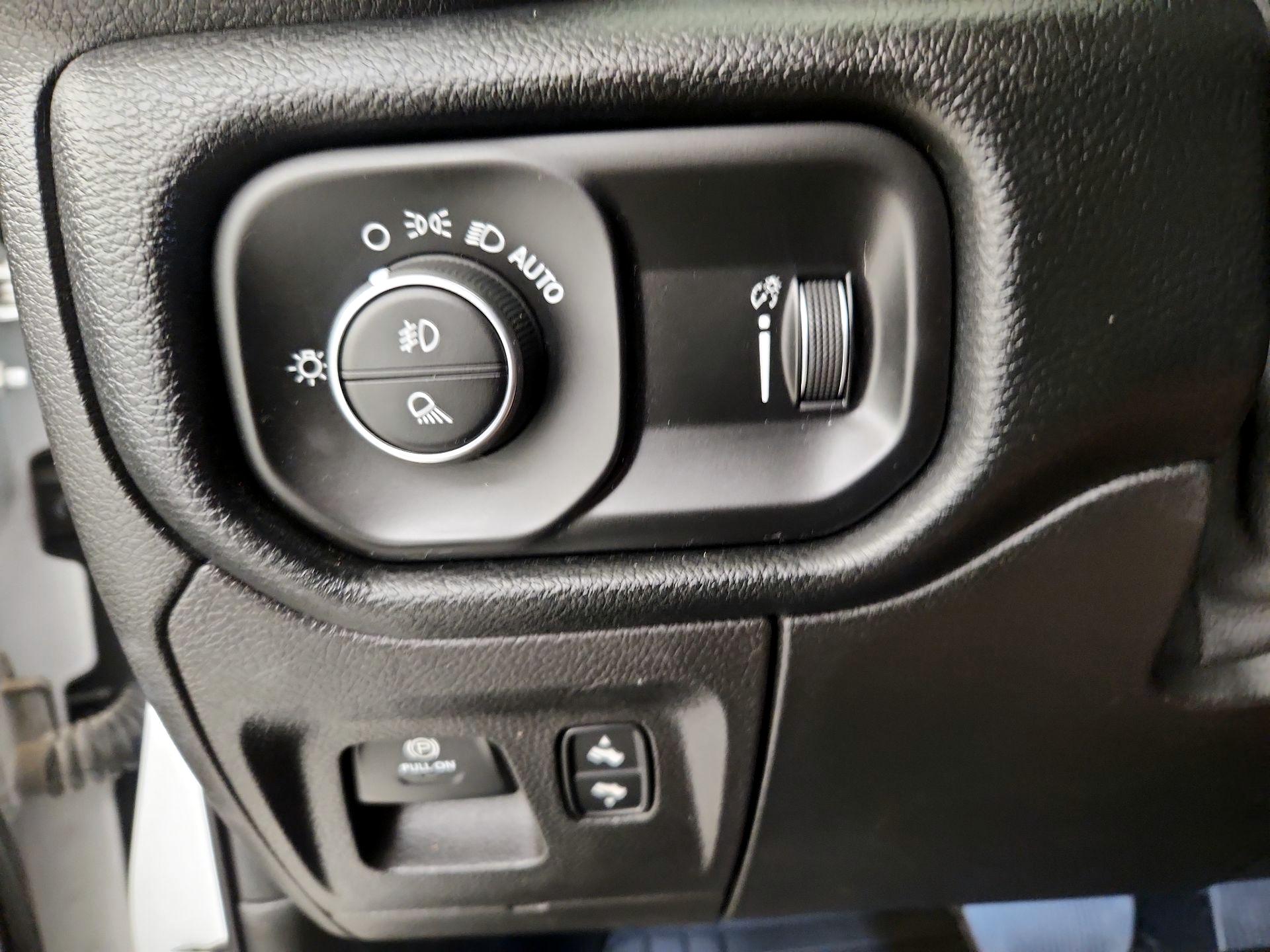 Thumbnail: 2021 RAM 1500 - 13