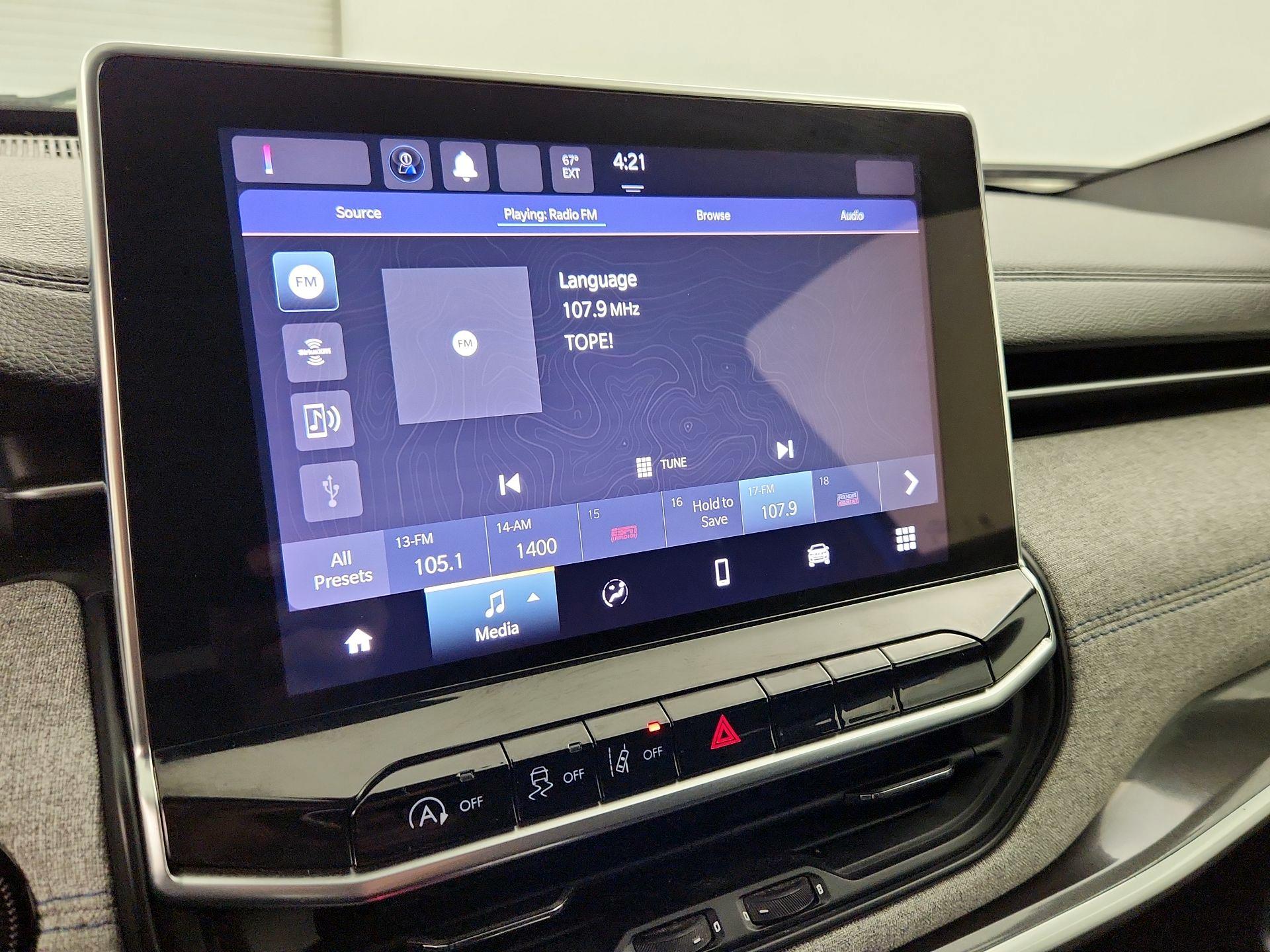 Thumbnail: 2023 Jeep Compass - 15