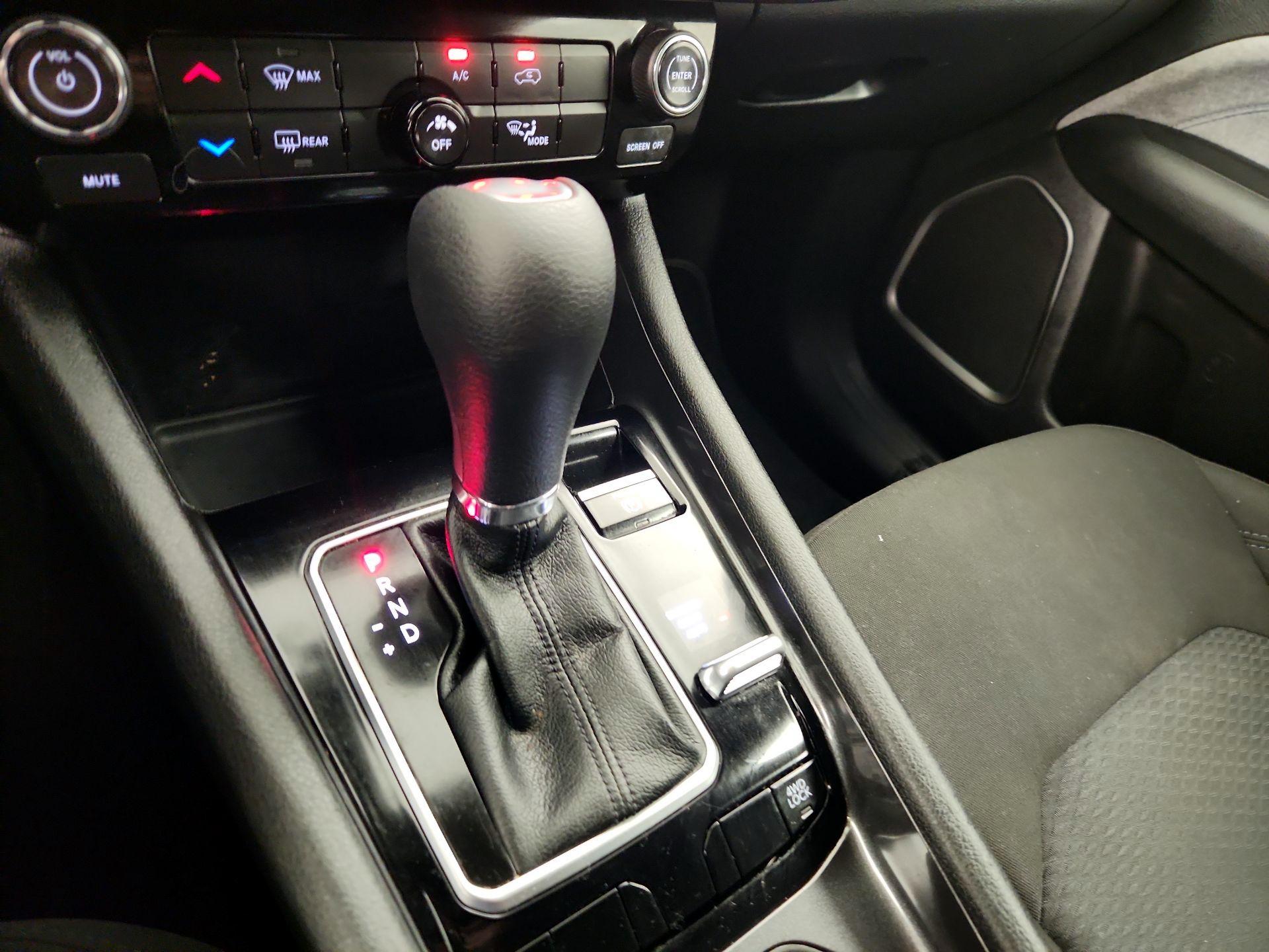 Thumbnail: 2023 Jeep Compass - 17