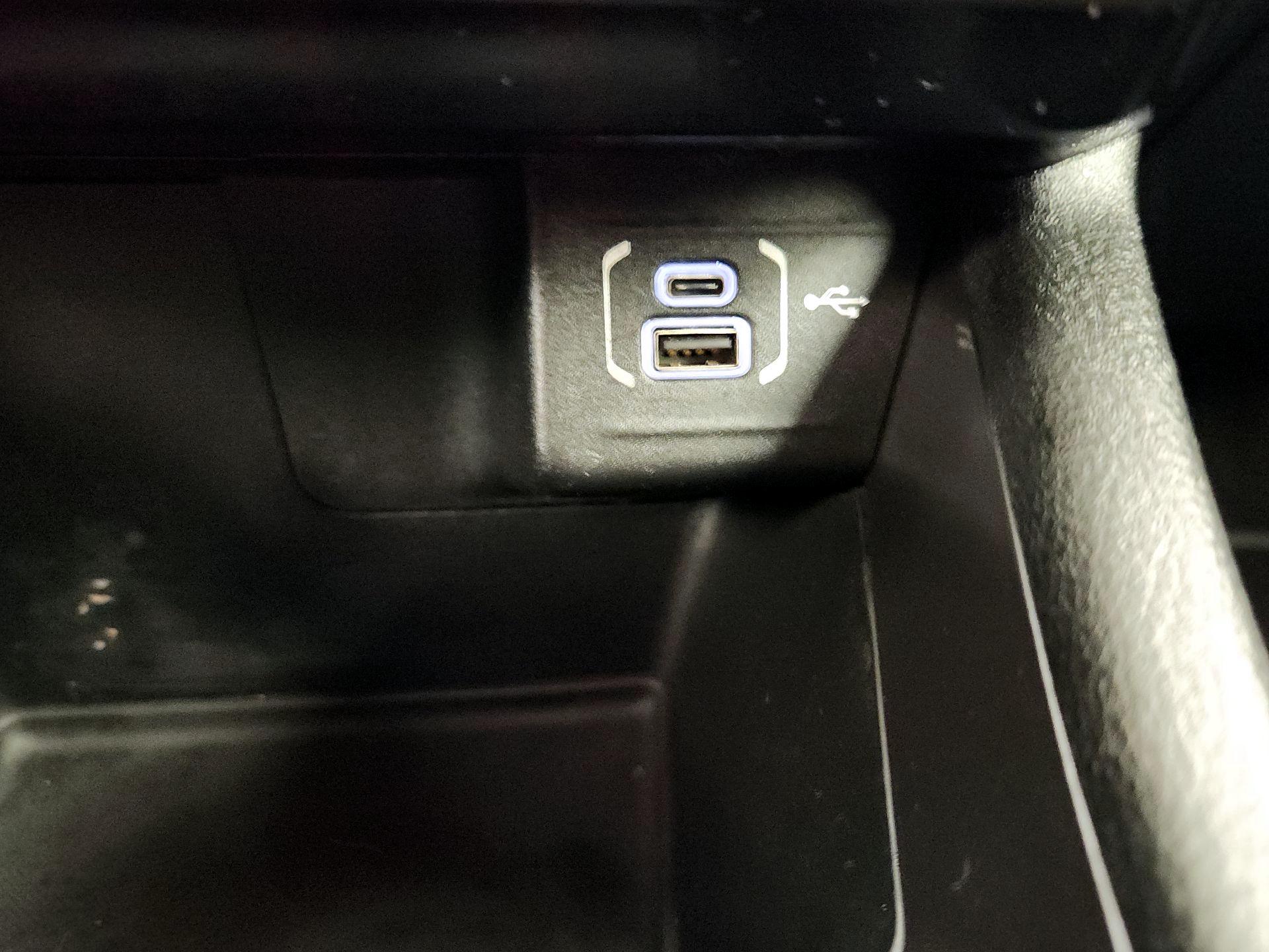 Thumbnail: 2023 Jeep Compass - 18