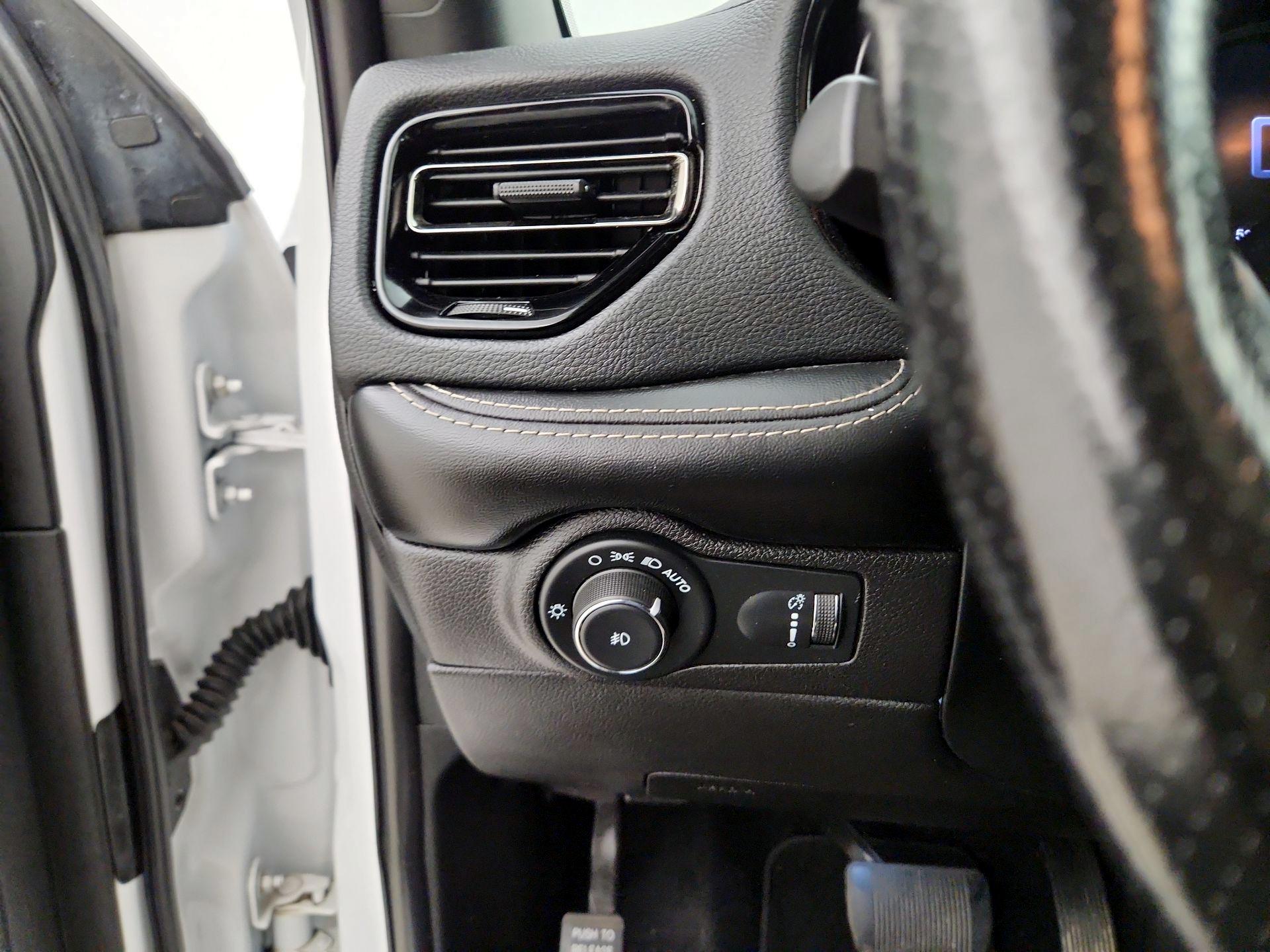 Thumbnail: 2021 Dodge Durango - 13