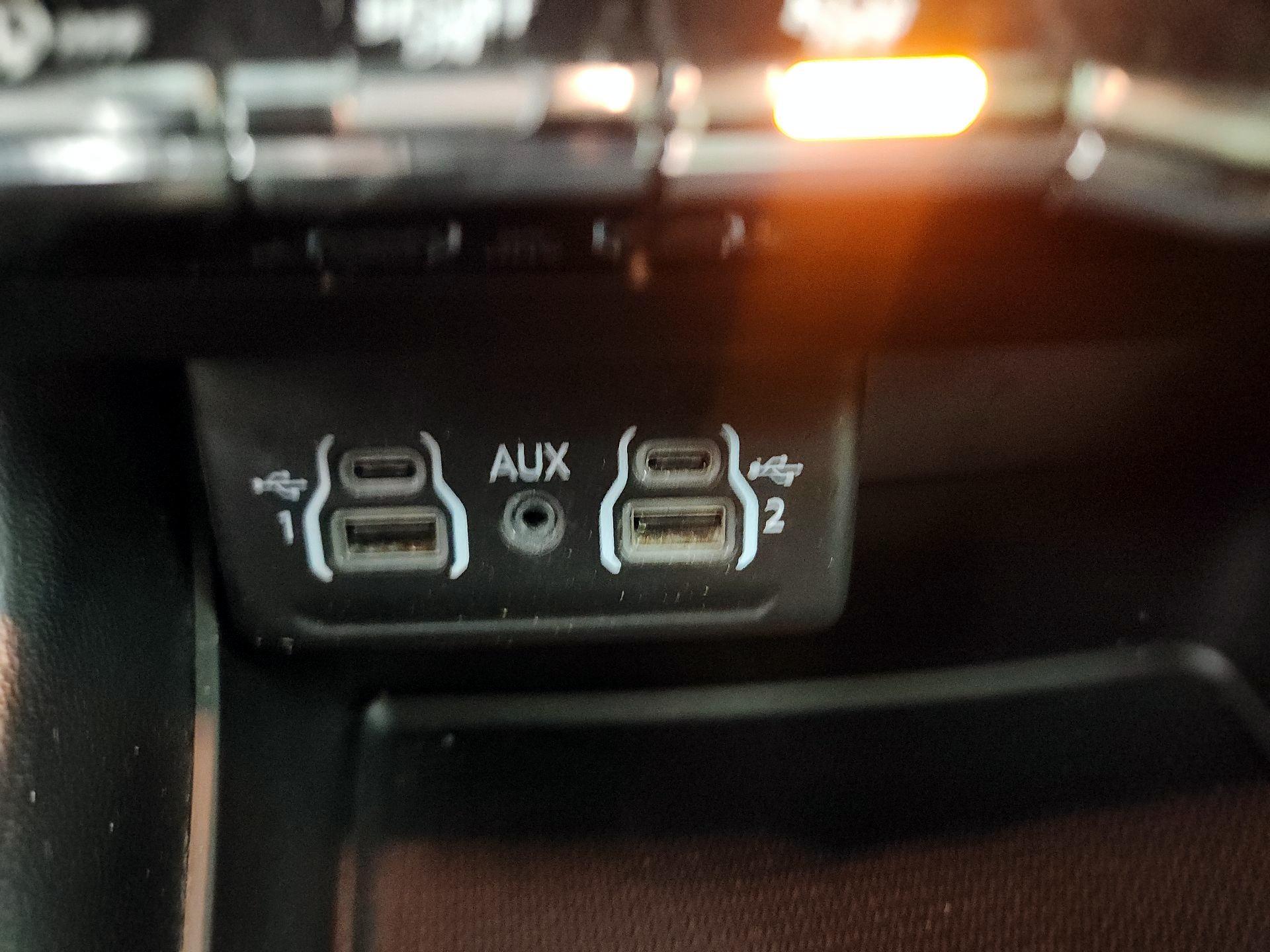 Thumbnail: 2021 Dodge Durango - 19