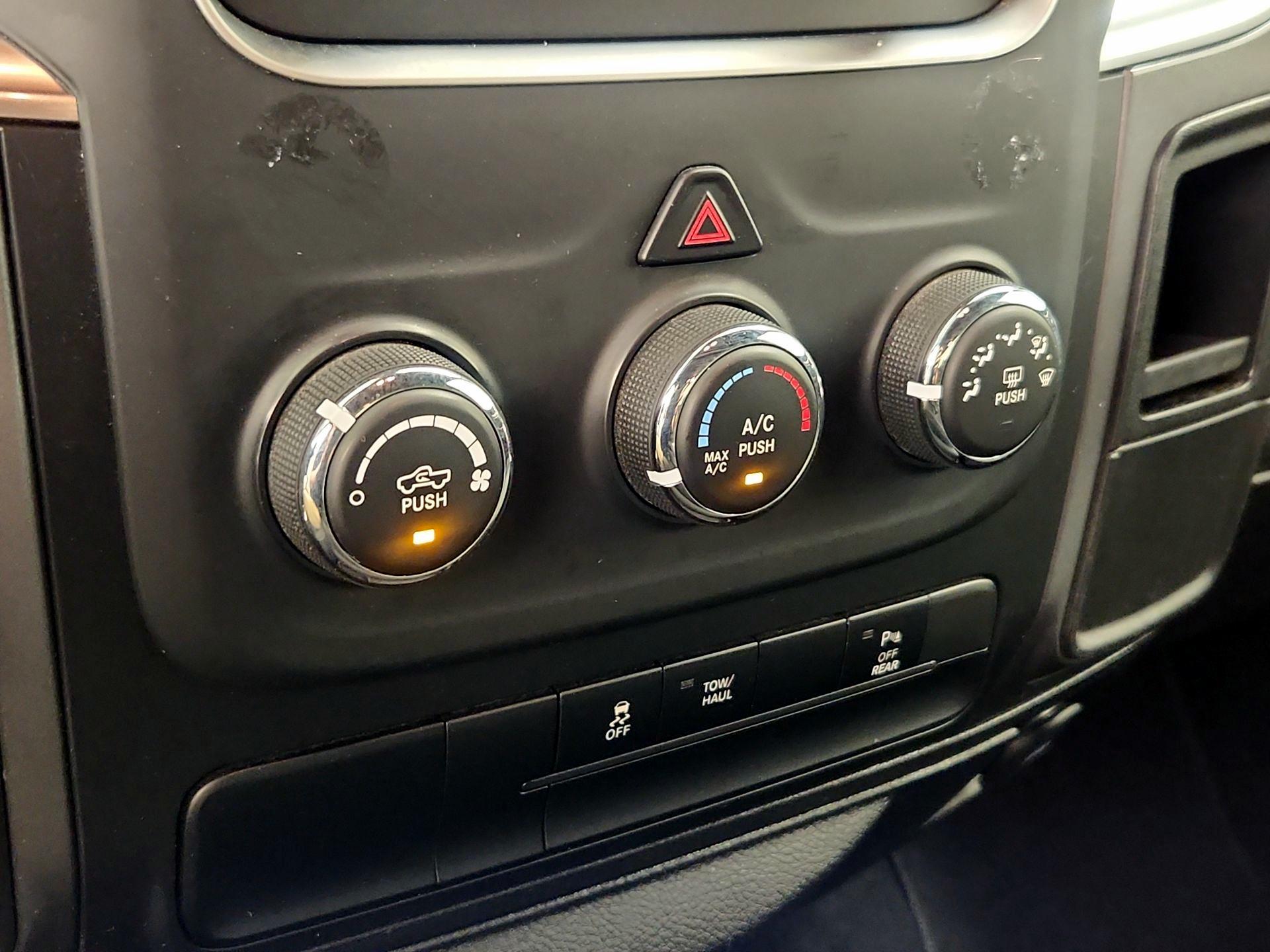 Thumbnail: 2024 RAM 1500 Classic - 16