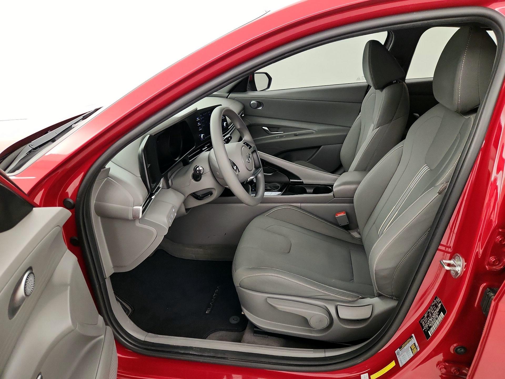 Thumbnail: 2023 Hyundai Elantra - 11