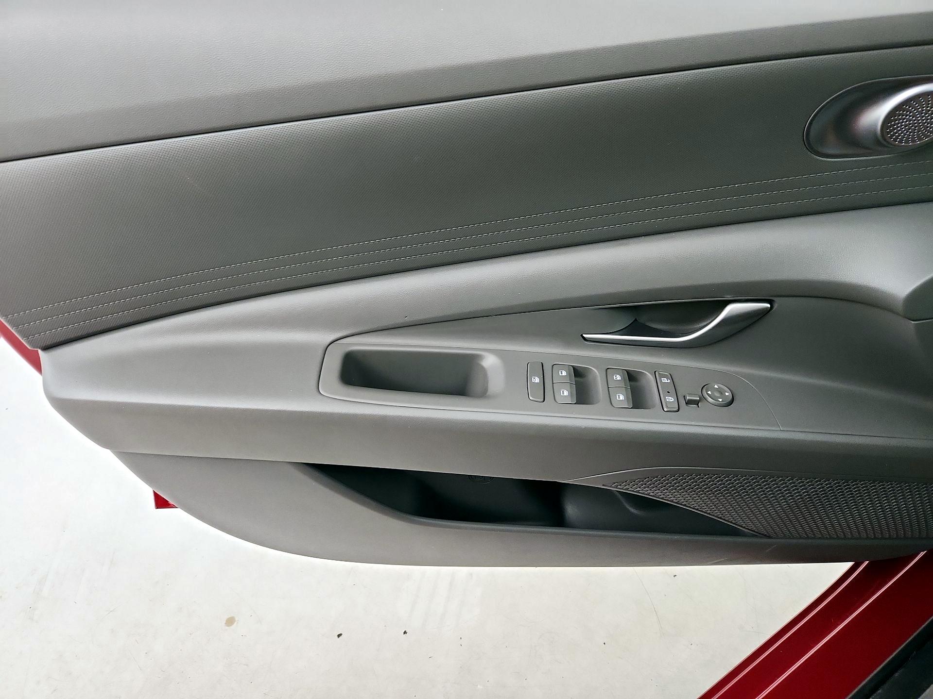 Thumbnail: 2023 Hyundai Elantra - 12