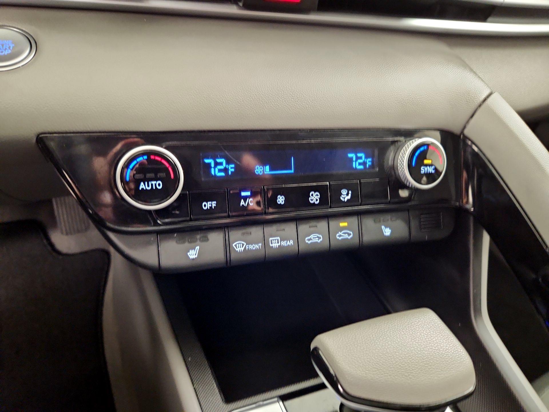 Thumbnail: 2023 Hyundai Elantra - 16