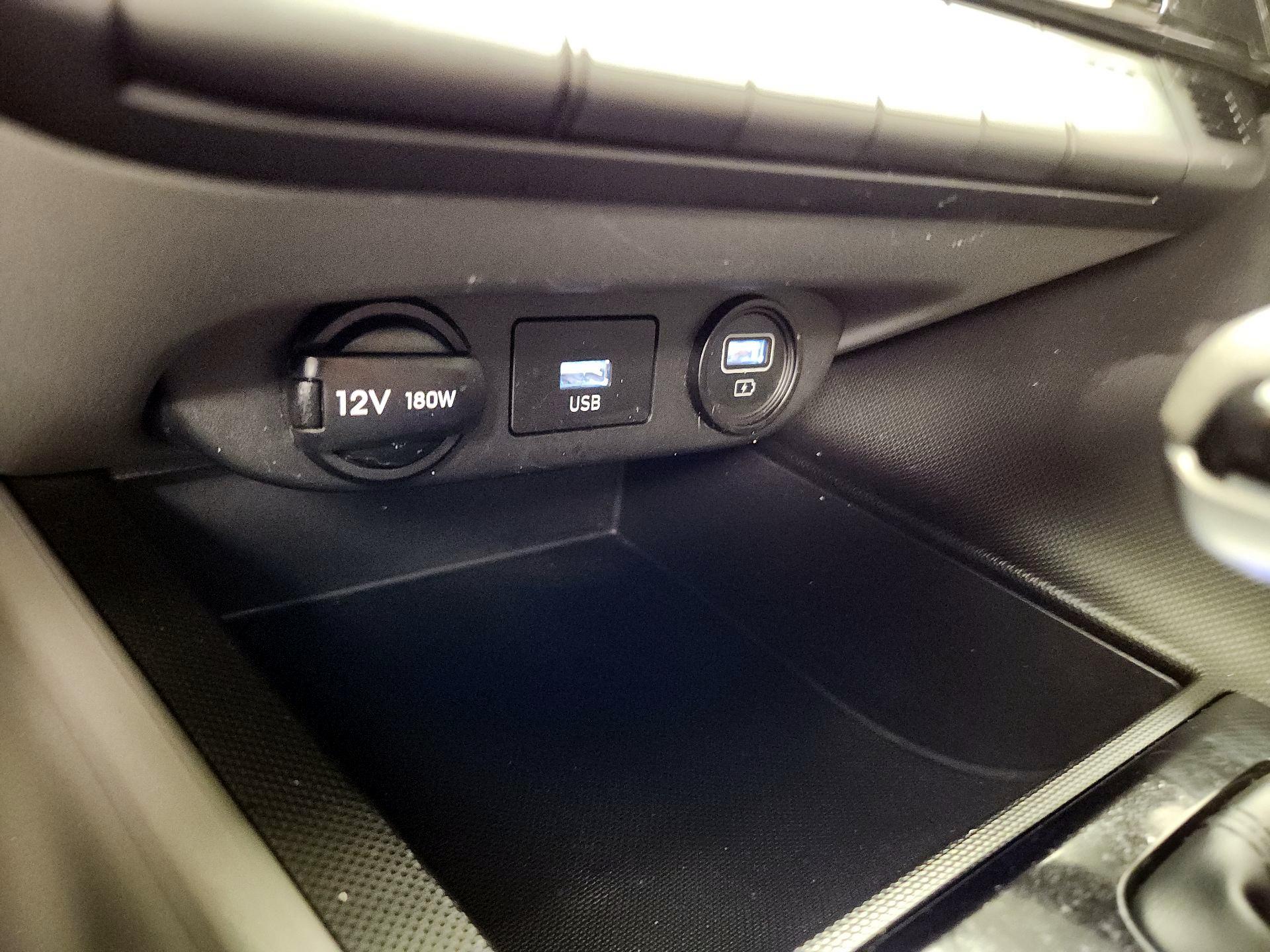 Thumbnail: 2023 Hyundai Elantra - 18