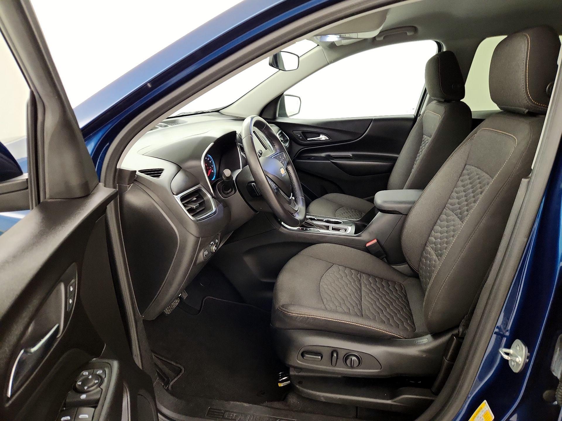 Thumbnail: 2020 Chevrolet Equinox - 11