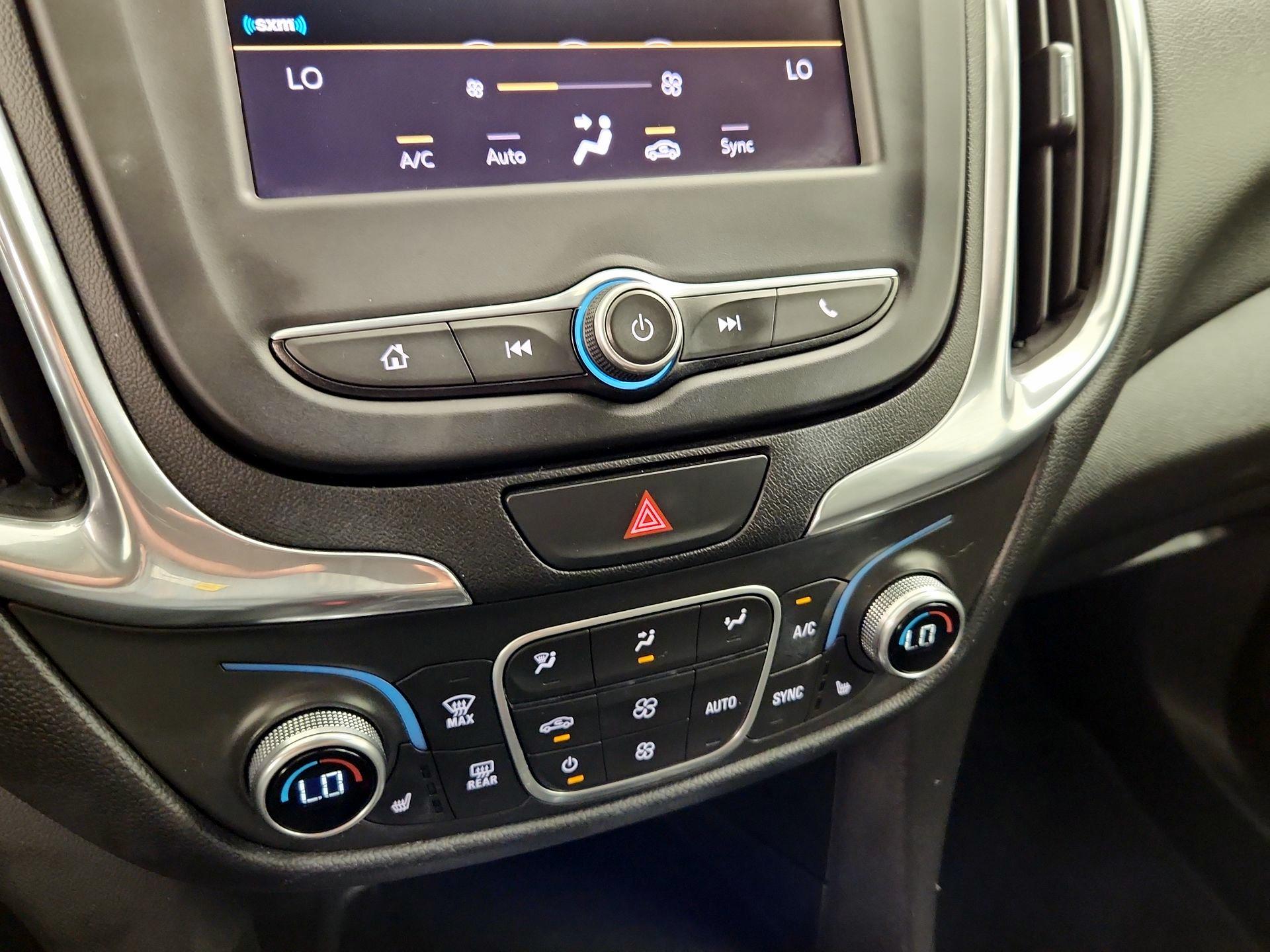 Thumbnail: 2020 Chevrolet Equinox - 16
