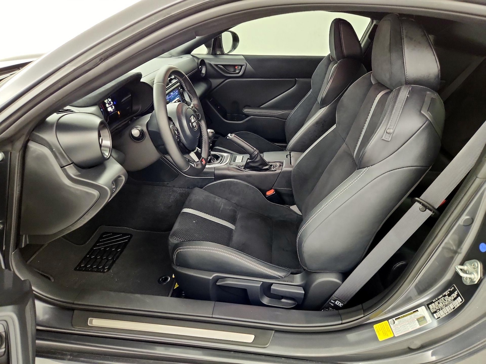 2025 Toyota GR86 Premium - Photo 12