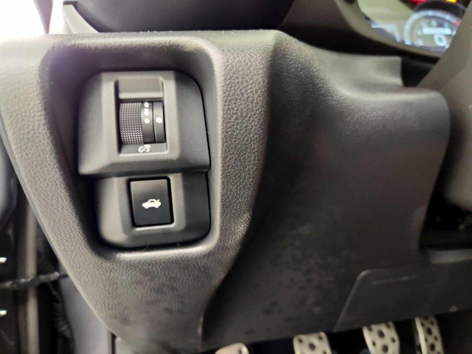 2025 Toyota GR86 Premium - Photo 14