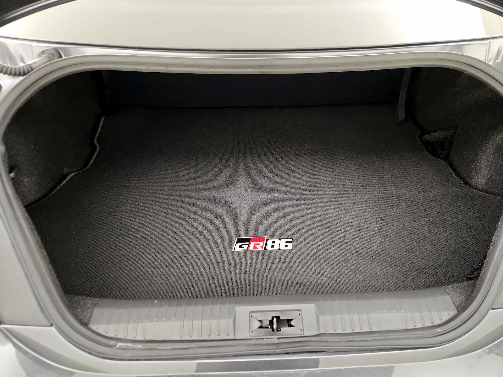 2025 Toyota GR86 Premium - Photo 21